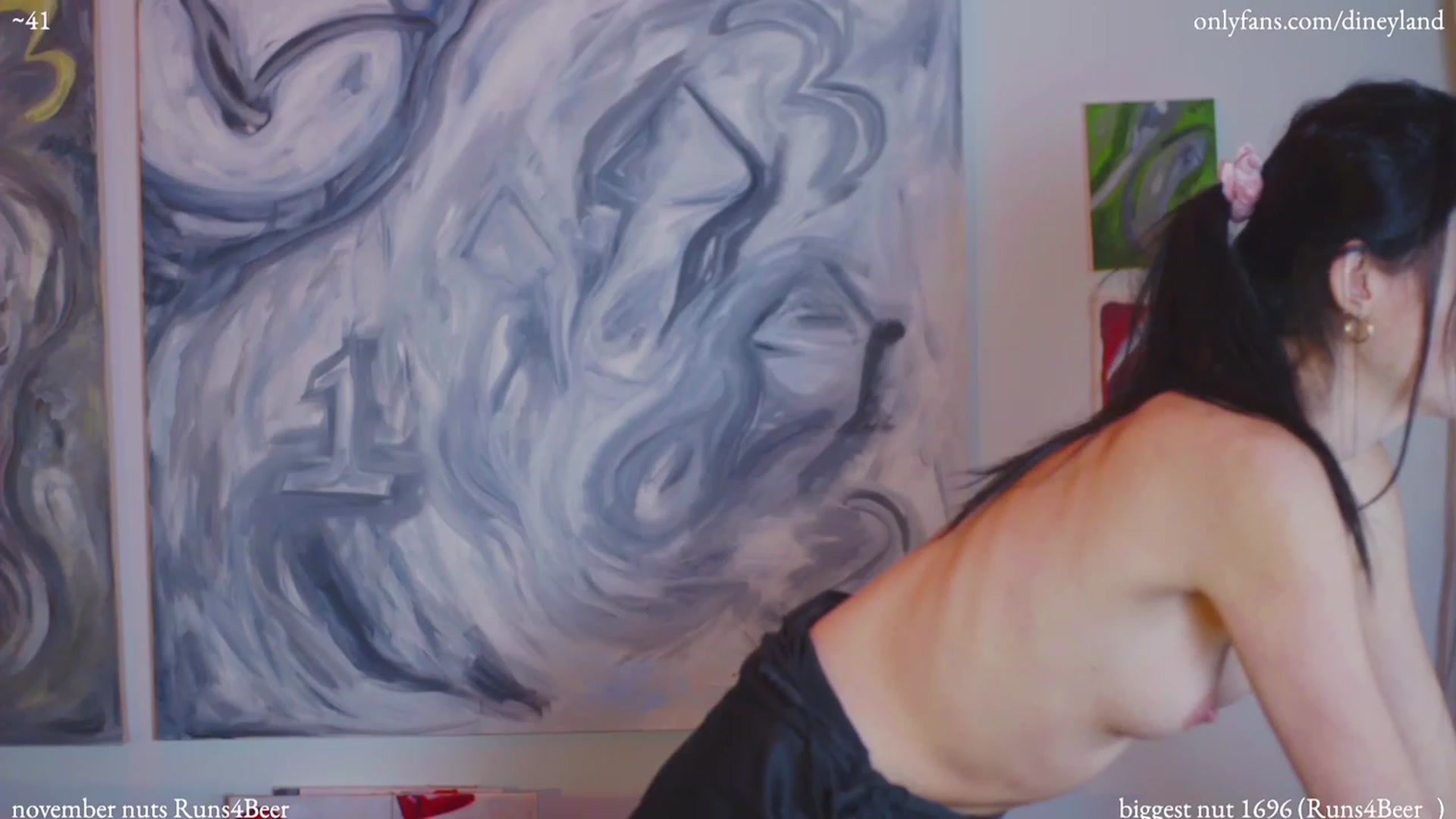 Gallery image thumbnail from diney_'s myfreecams stream on, 11/16/2022, 08:33 image 11 of 20