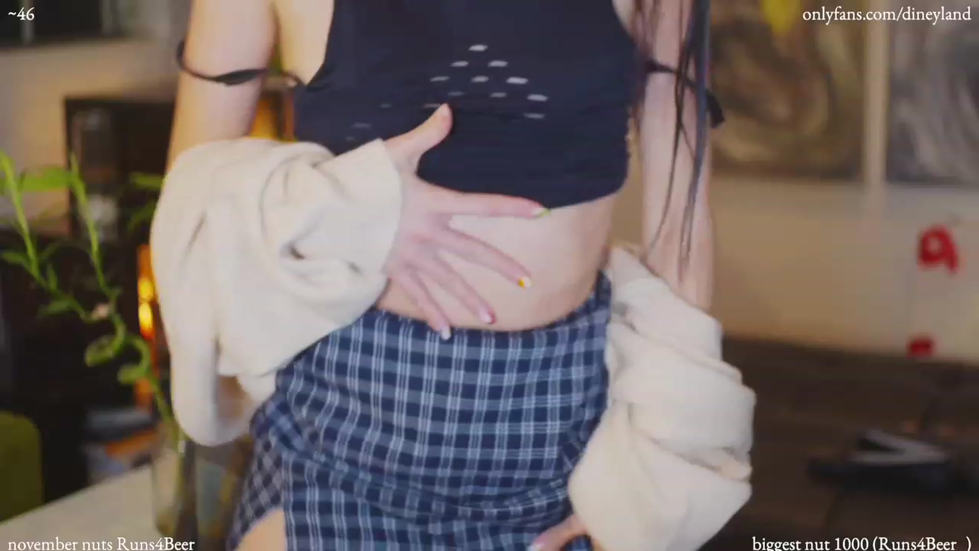 Gallery image thumbnail from diney_'s myfreecams stream on, 11/18/2022, 06:39 image 9 of 20