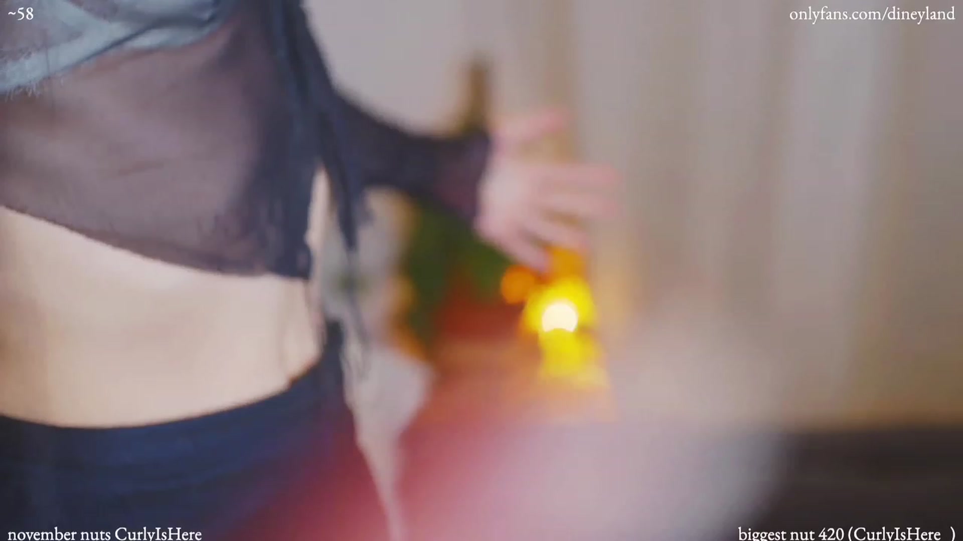 Gallery image thumbnail from diney_'s myfreecams stream on, 11/20/2022, 05:50 image 8 of 20