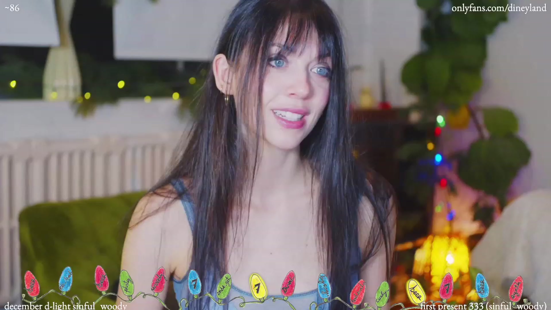 Gallery image thumbnail from diney_'s myfreecams stream on, 12/04/2022, 07:11 image 1 of 20