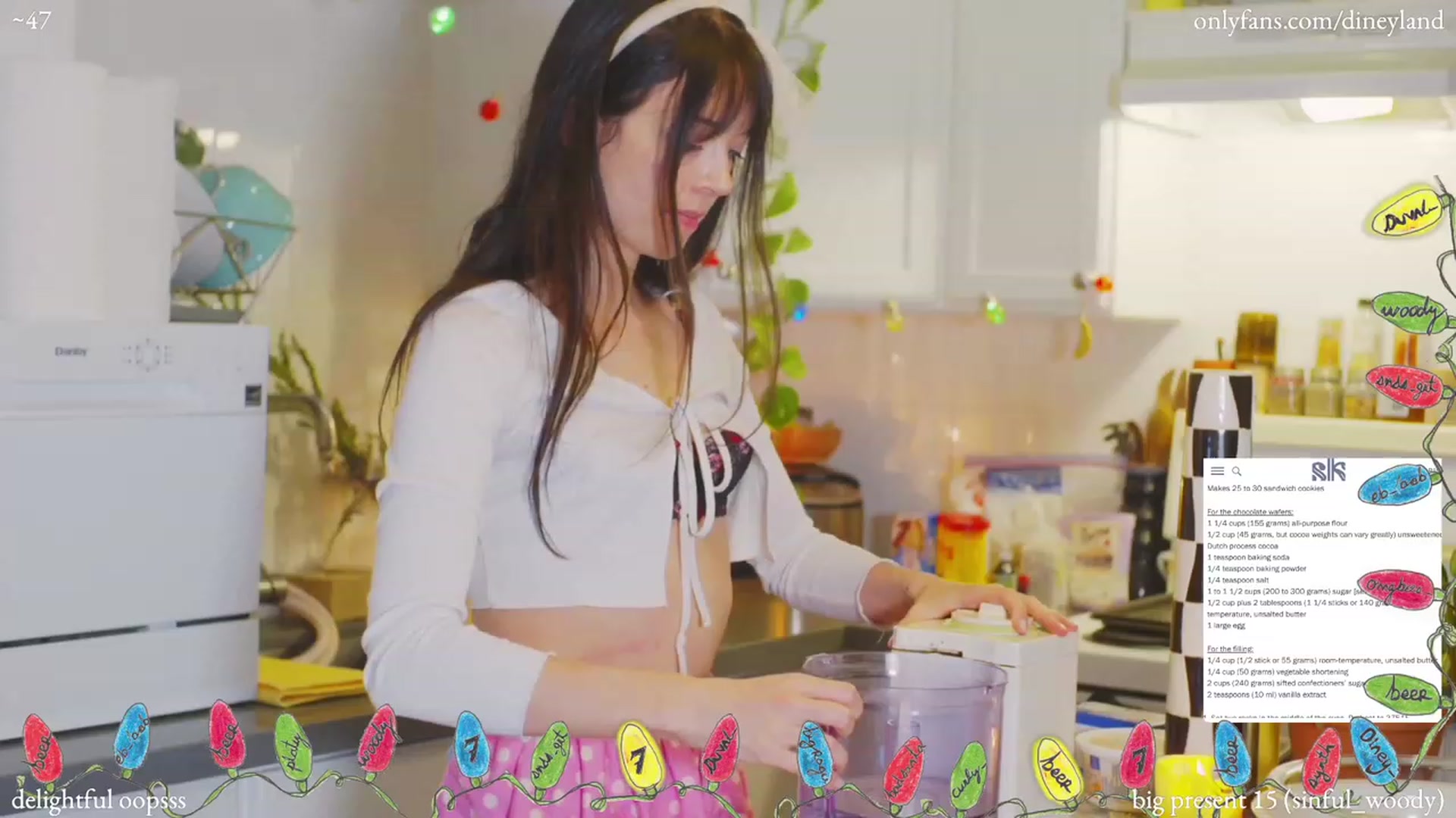 Gallery image thumbnail from diney_'s myfreecams stream on, 12/07/2022, 07:06 image 2 of 20