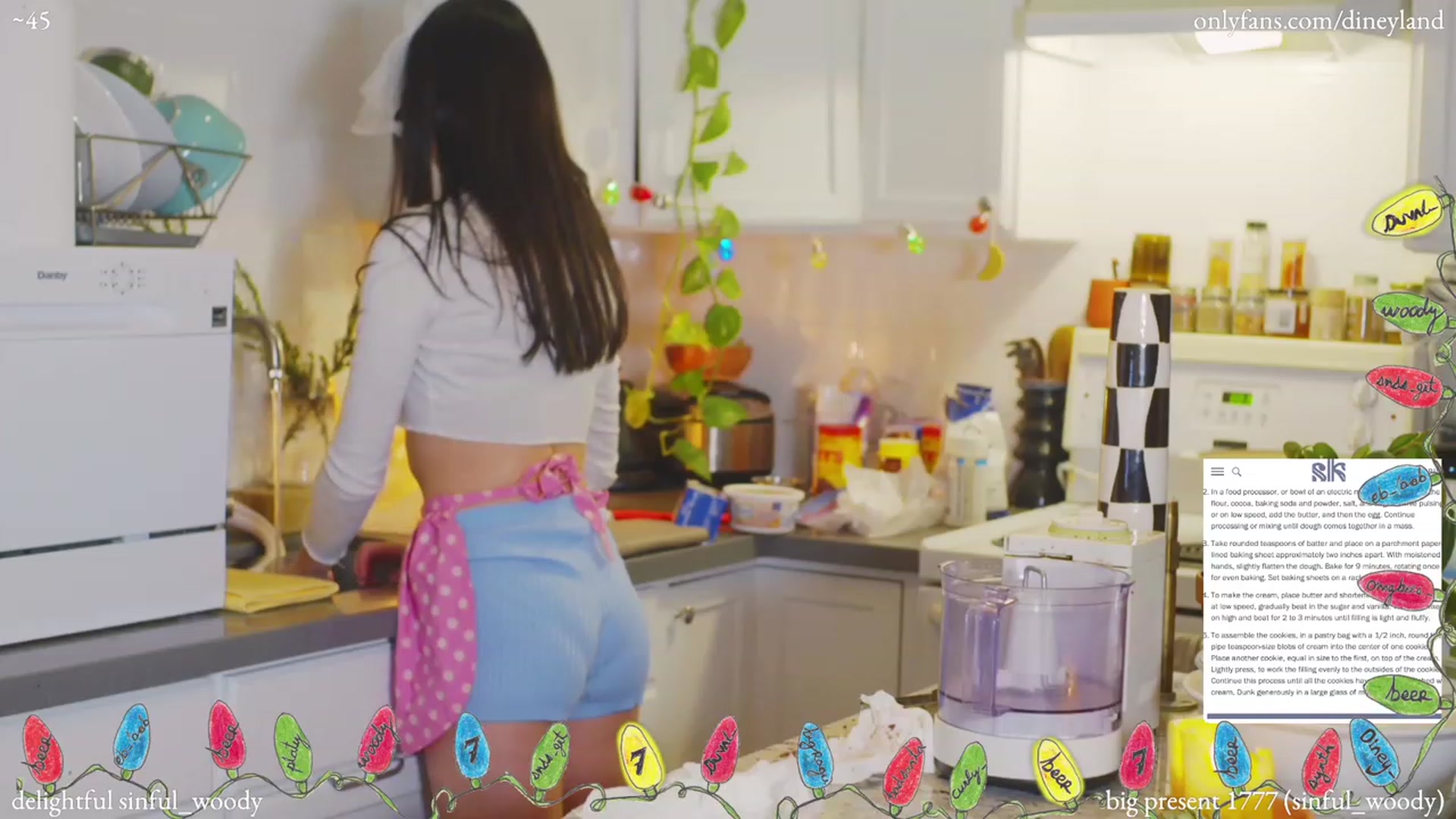 Gallery image thumbnail from diney_'s myfreecams stream on, 12/07/2022, 07:06 image 13 of 20