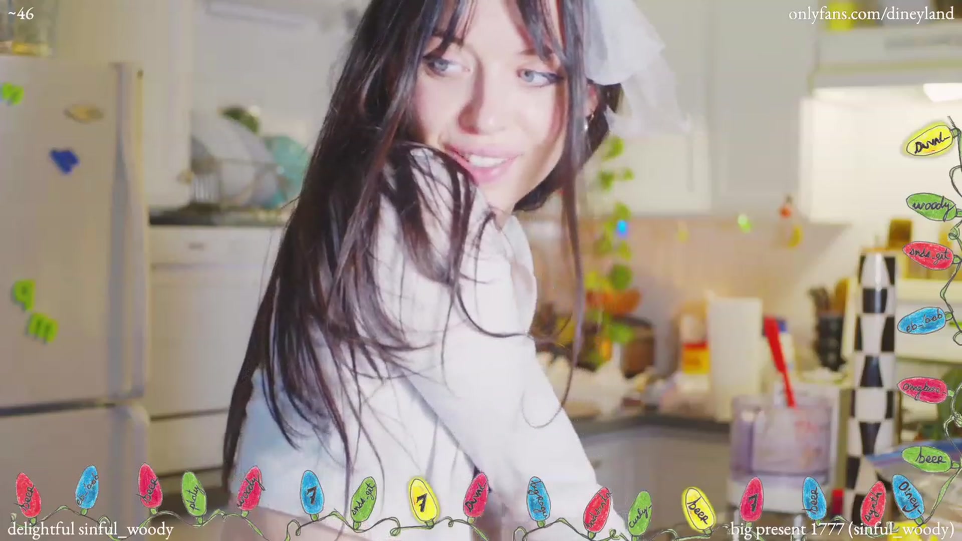 Gallery image thumbnail from diney_'s myfreecams stream on, 12/07/2022, 07:06 image 19 of 20