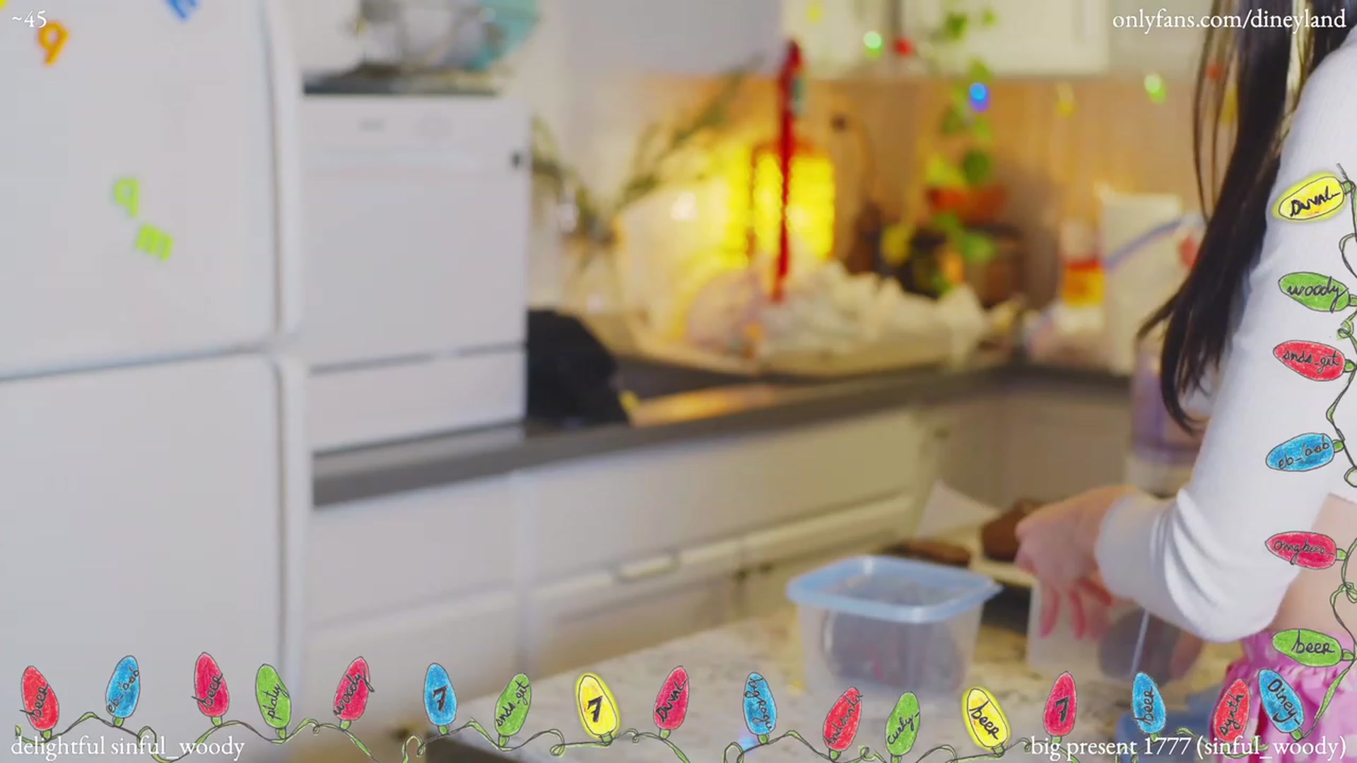 Gallery image thumbnail from diney_'s myfreecams stream on, 12/07/2022, 07:48 image 5 of 20
