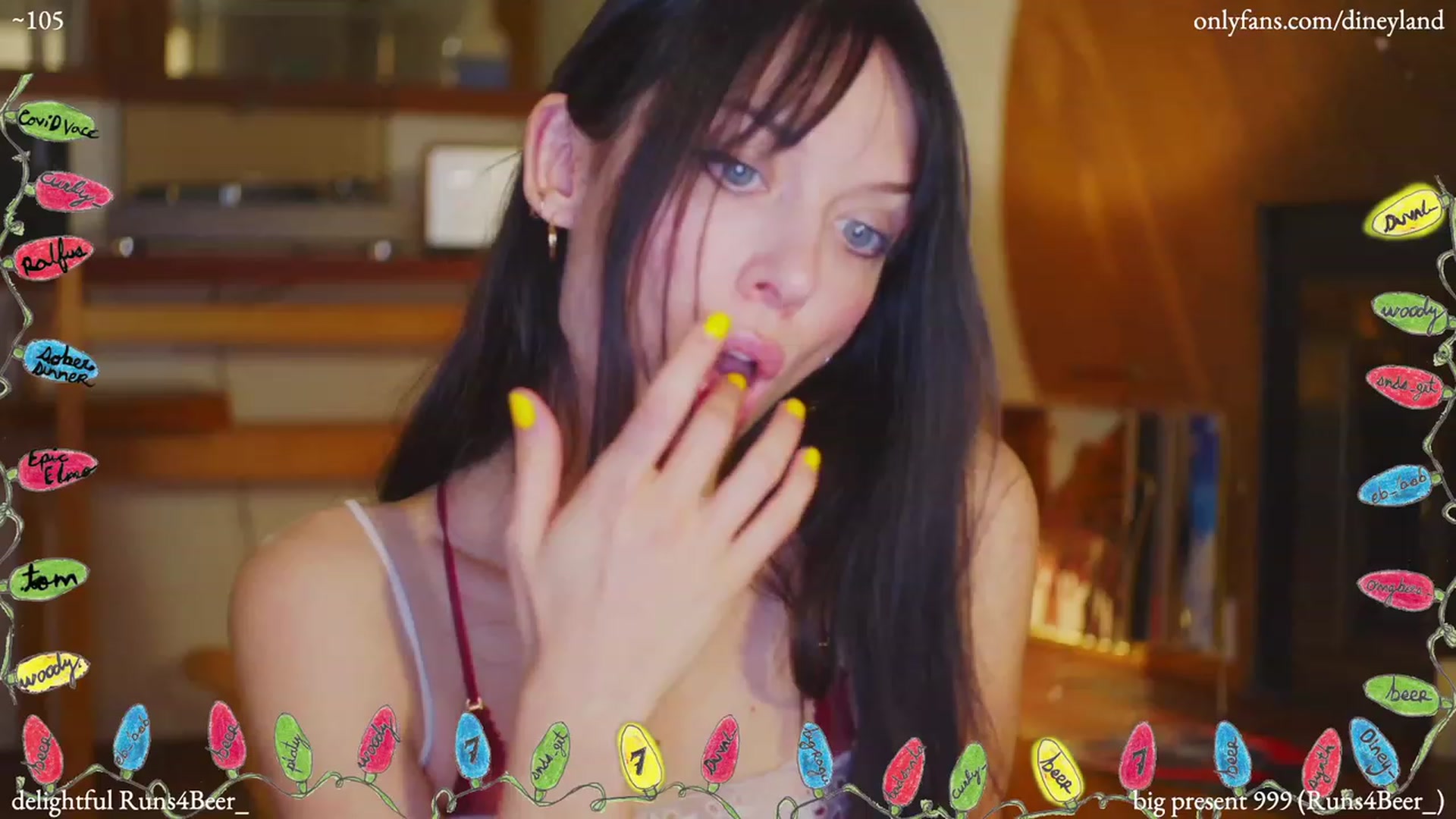 Gallery image thumbnail from diney_'s myfreecams stream on, 12/14/2022, 22:42 image 9 of 20