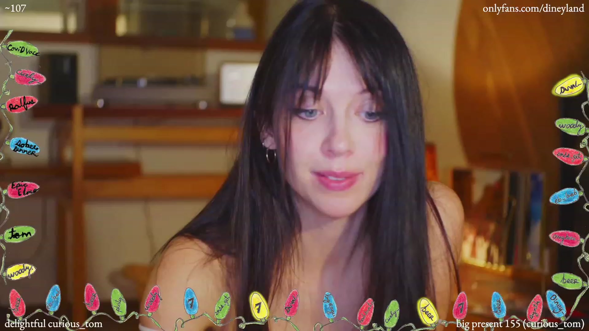 Gallery image thumbnail from diney_'s myfreecams stream on, 12/14/2022, 22:42 image 4 of 20