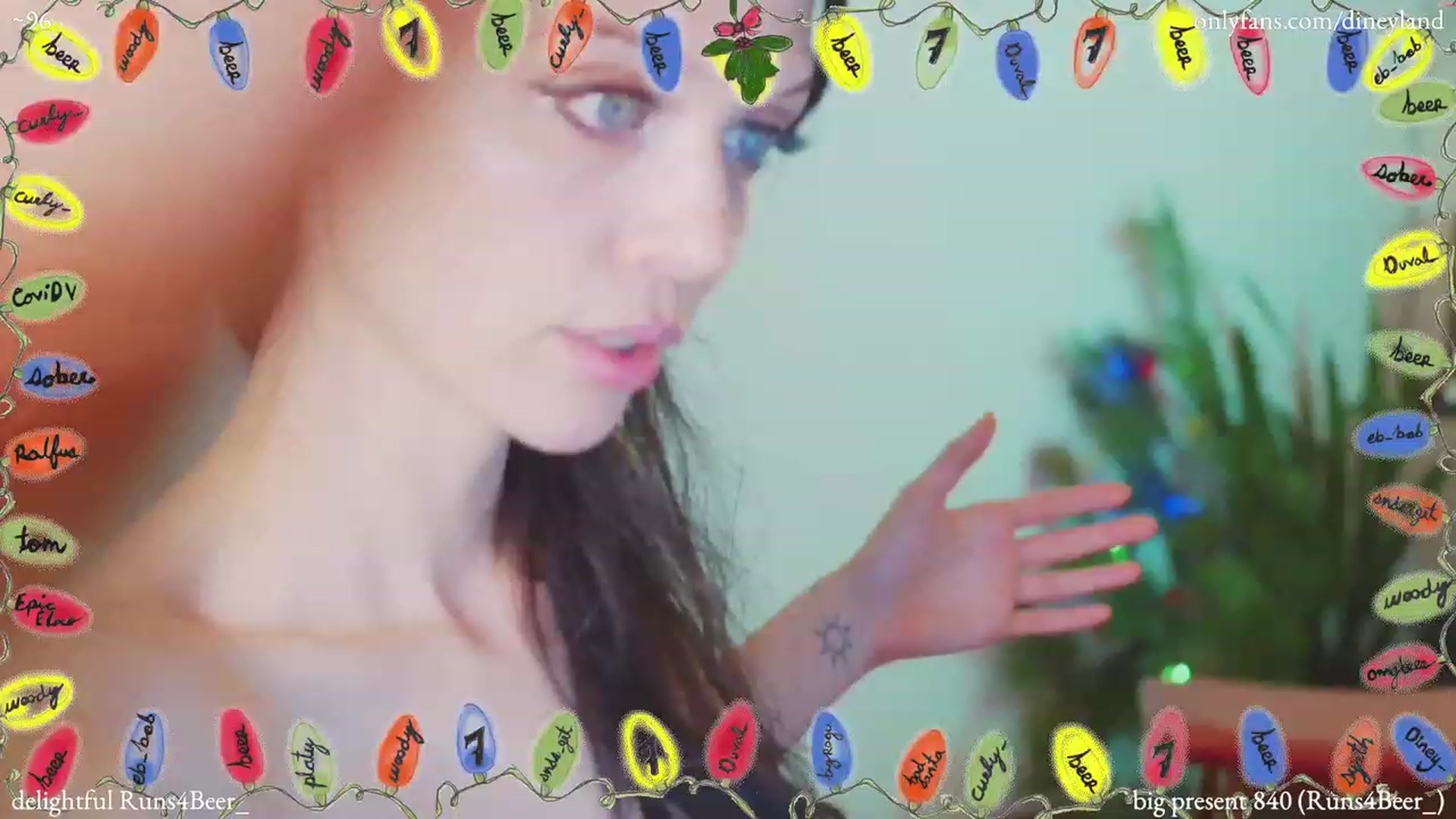 Gallery image thumbnail from diney_'s myfreecams stream on, 12/18/2022, 06:37 image 20 of 20