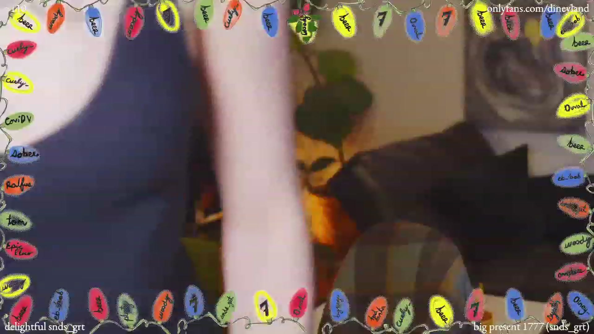 Gallery image thumbnail from diney_'s myfreecams stream on, 12/22/2022, 06:14 image 7 of 20