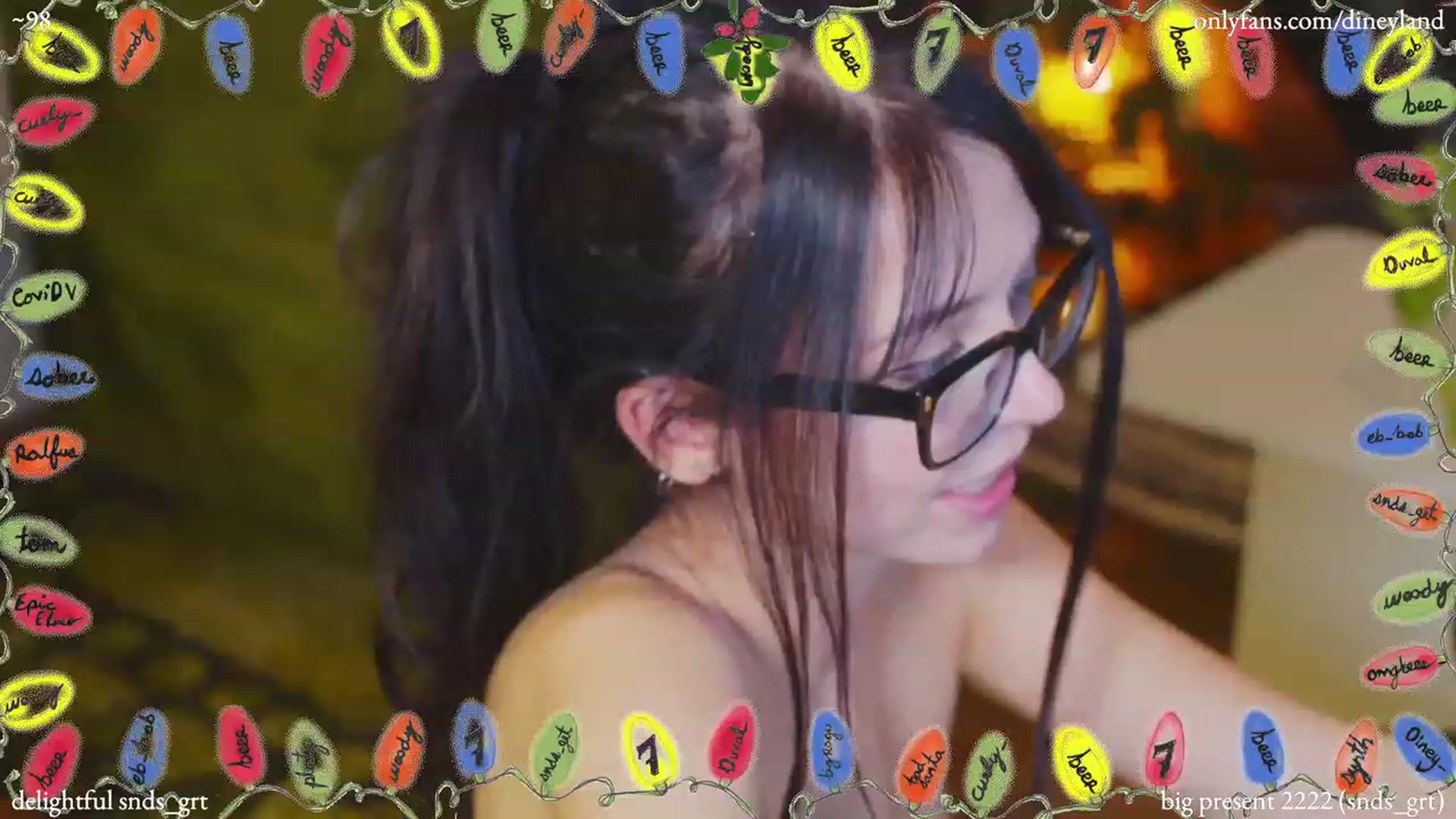 Gallery image thumbnail from diney_'s myfreecams stream on, 12/22/2022, 06:14 image 16 of 20
