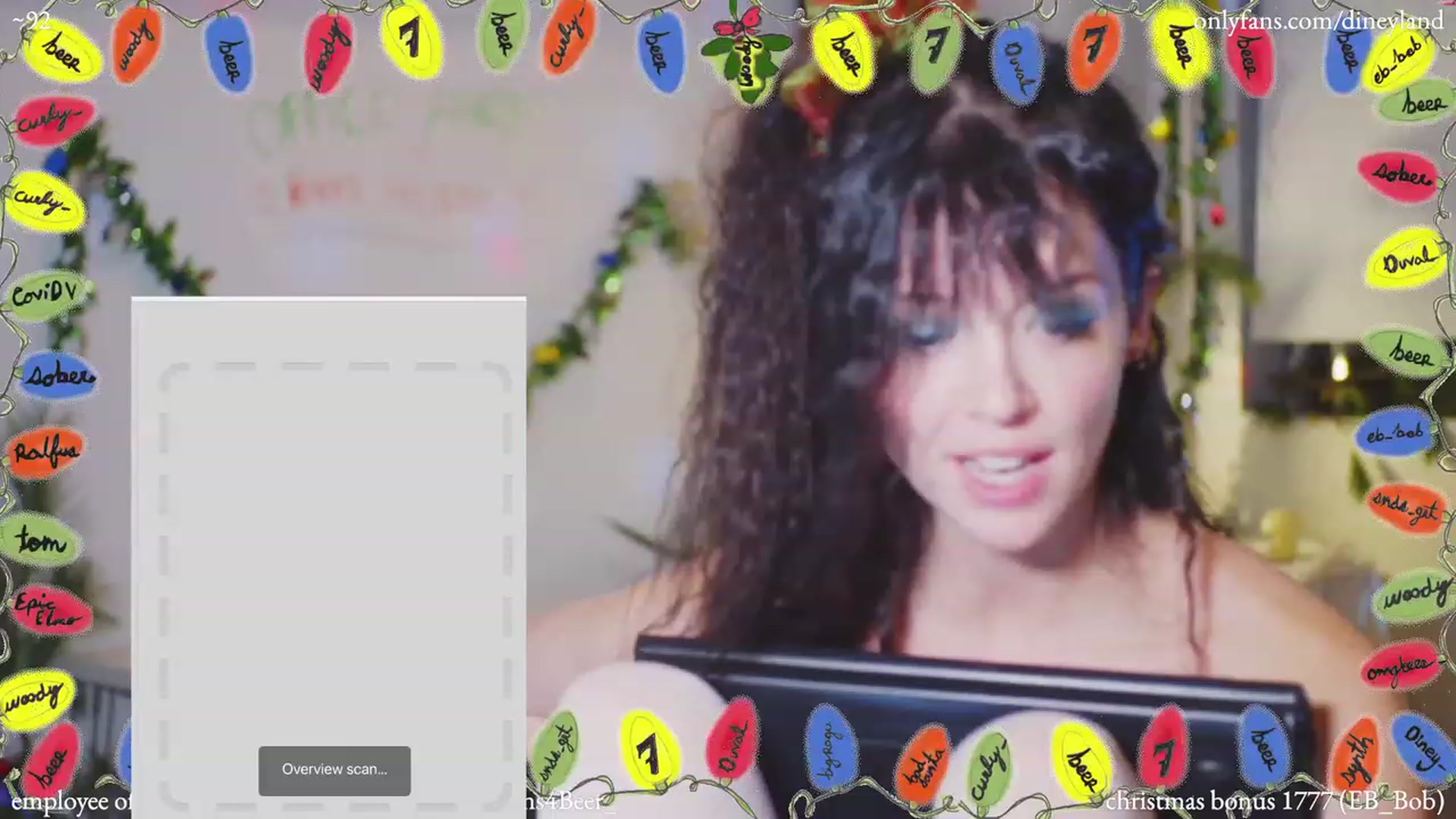 Gallery image thumbnail from diney_'s myfreecams stream on, 12/23/2022, 06:47 image 10 of 20