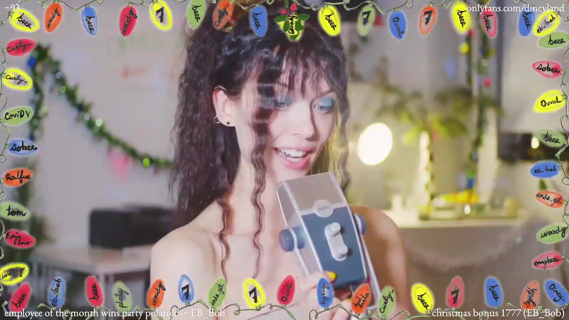 Gallery image thumbnail from diney_'s myfreecams stream on, 12/23/2022, 06:47 image 7 of 20
