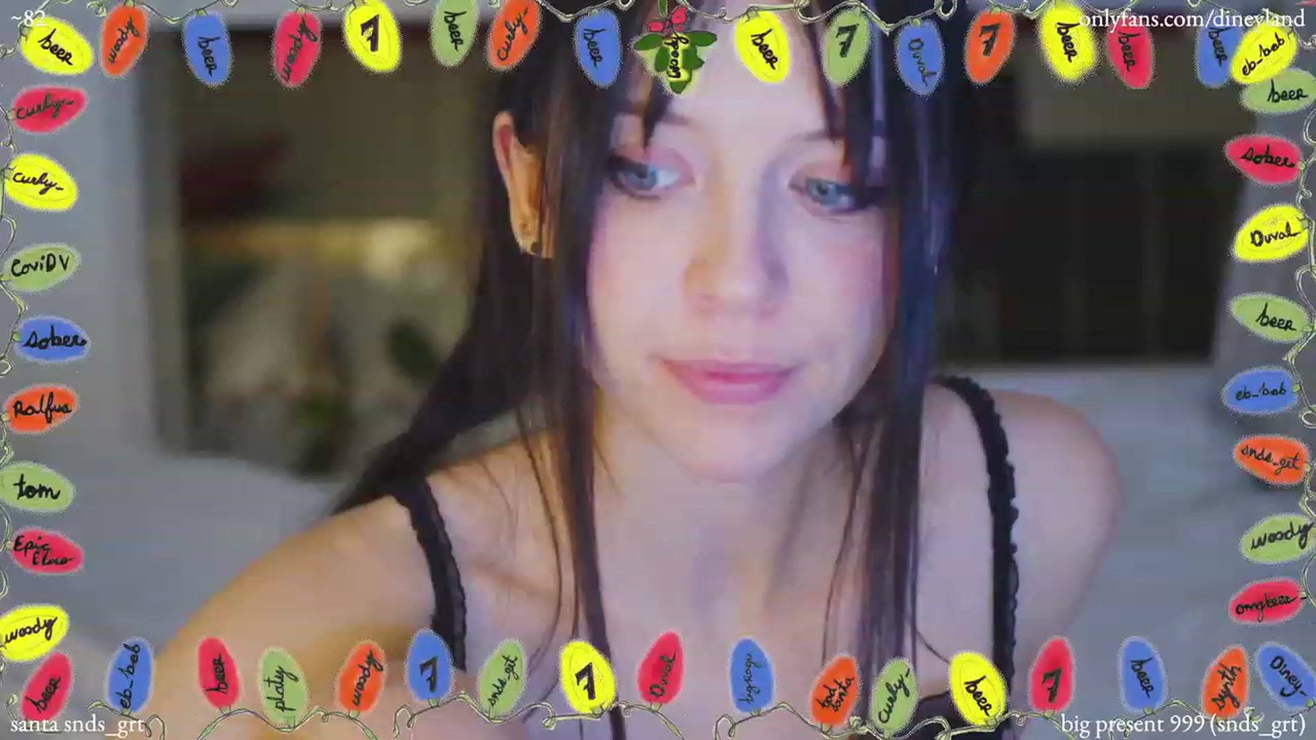 Gallery image thumbnail from diney_'s myfreecams stream on, 12/24/2022, 06:50 image 5 of 20