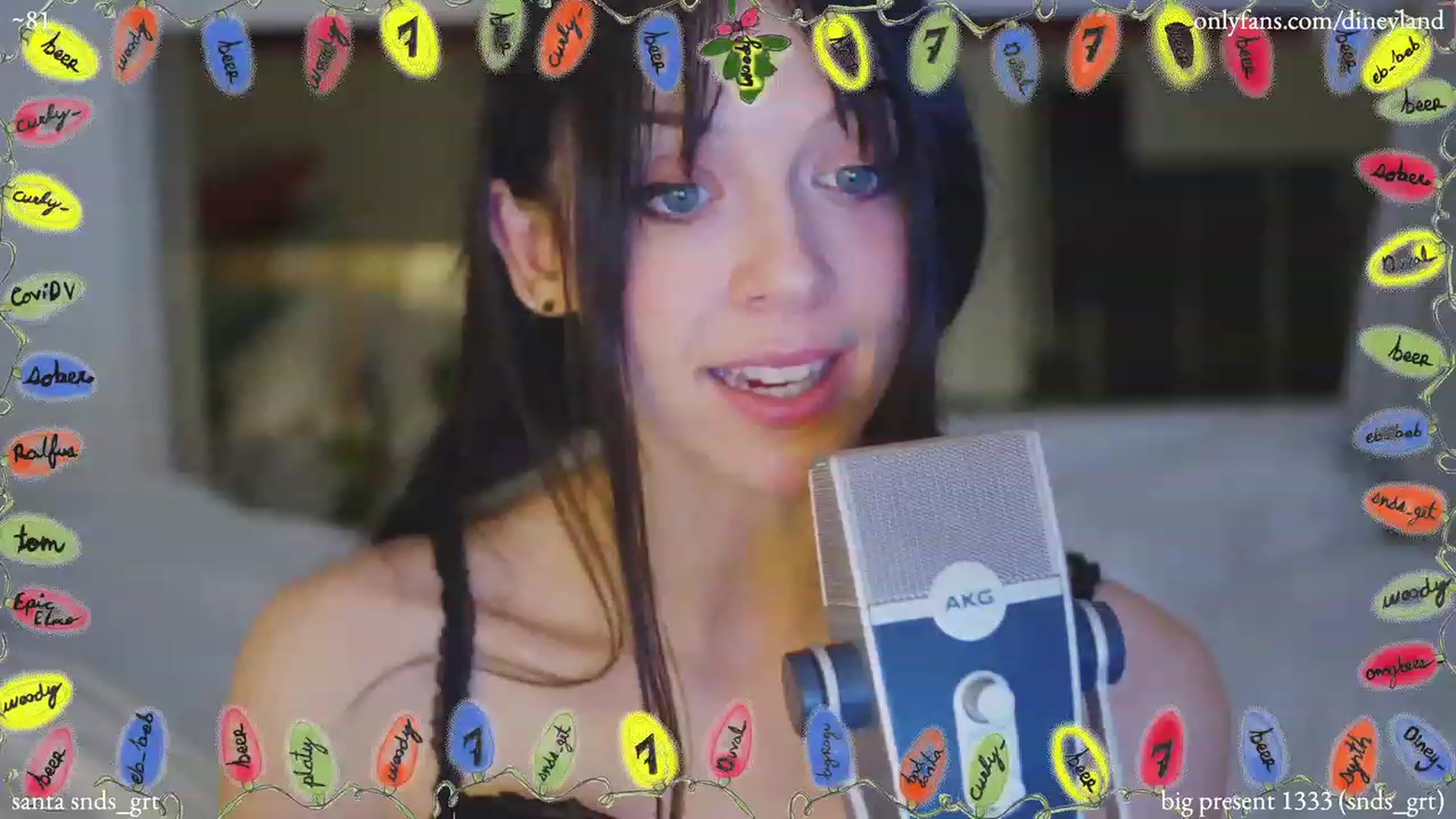 Gallery image thumbnail from diney_'s myfreecams stream on, 12/24/2022, 06:50 image 6 of 20