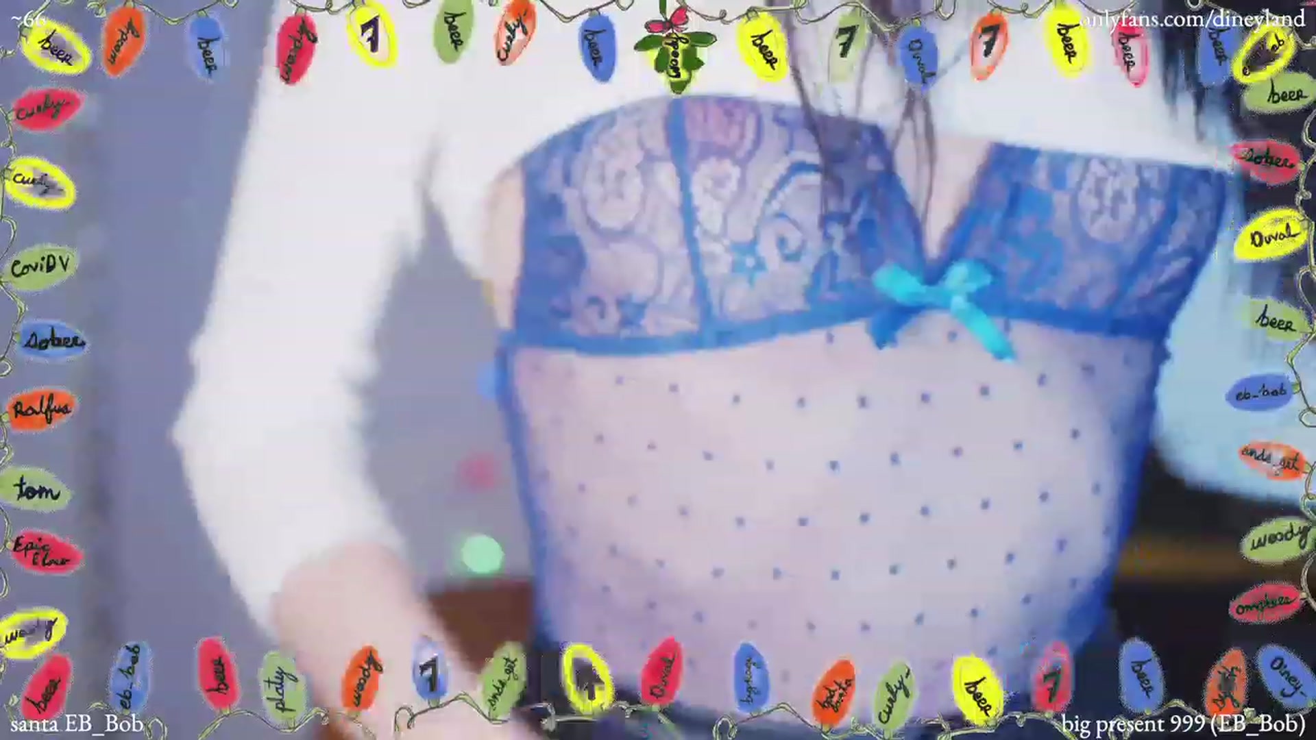 Gallery image thumbnail from diney_'s myfreecams stream on, 12/28/2022, 06:24 image 9 of 20