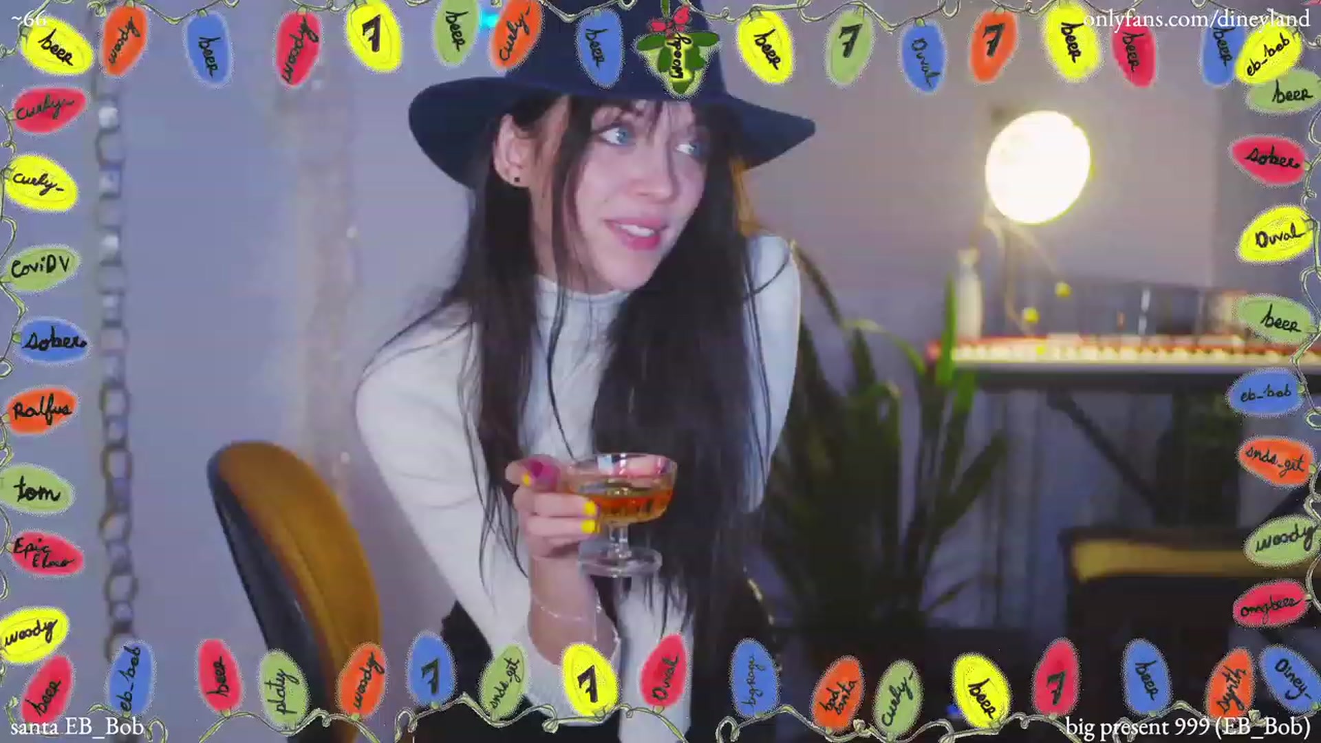 Gallery image thumbnail from diney_'s myfreecams stream on, 12/28/2022, 06:24 image 8 of 20