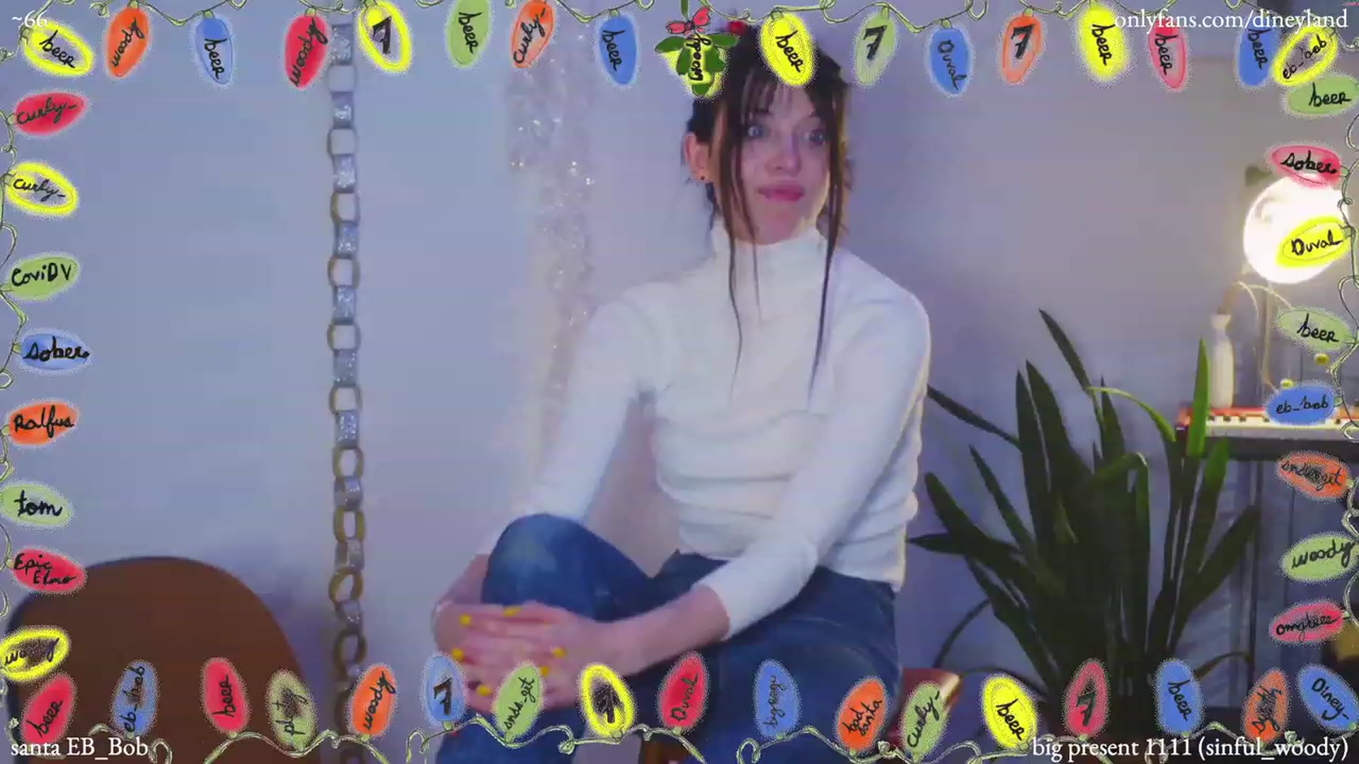 Gallery image thumbnail from diney_'s myfreecams stream on, 12/28/2022, 06:56 image 10 of 20
