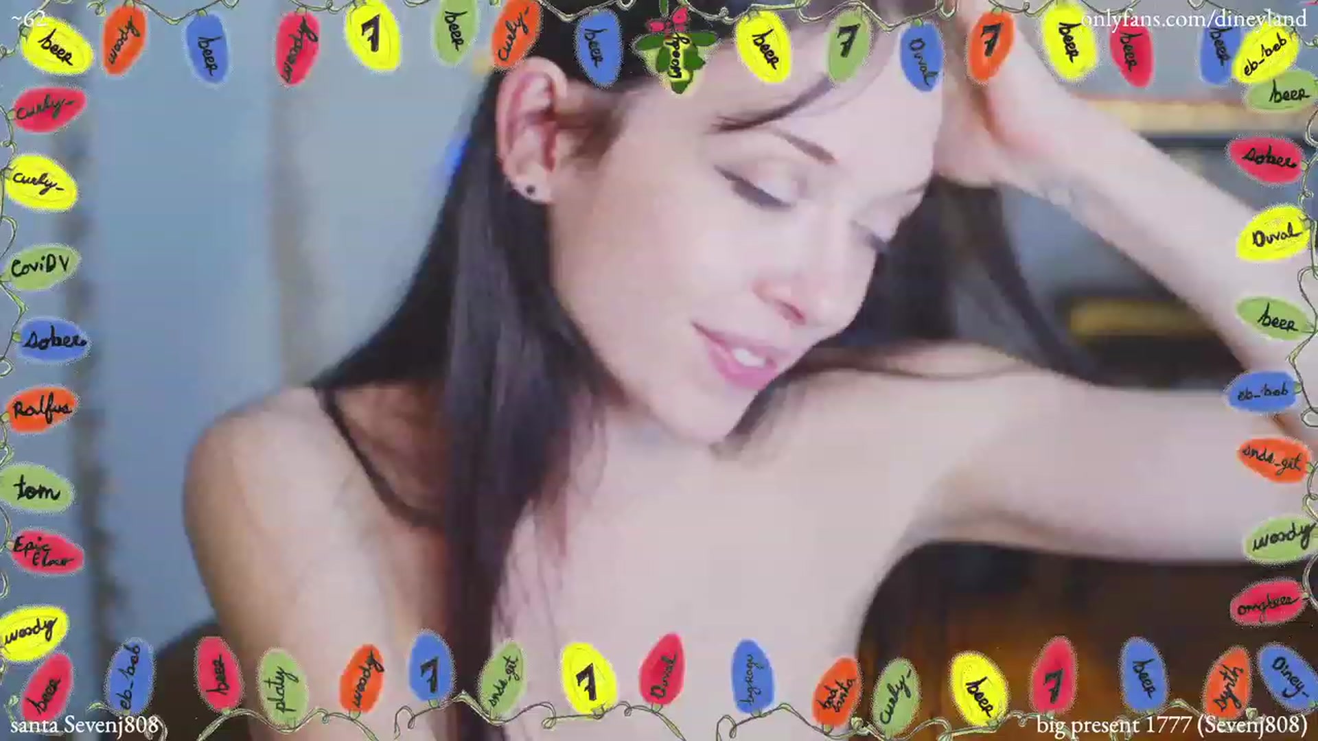 Gallery image thumbnail from diney_'s myfreecams stream on, 12/30/2022, 08:51 image 11 of 20