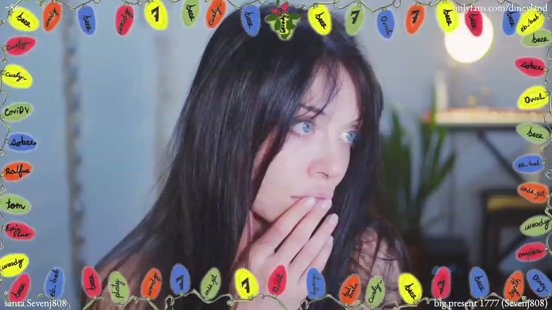 Gallery image thumbnail from diney_'s myfreecams stream on, 12/30/2022, 08:51 image 17 of 20