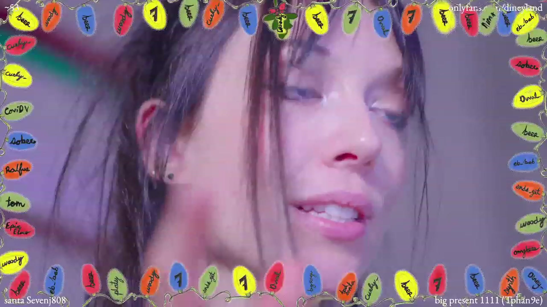 Gallery image thumbnail from diney_'s myfreecams stream on, 12/31/2022, 07:28 image 13 of 20