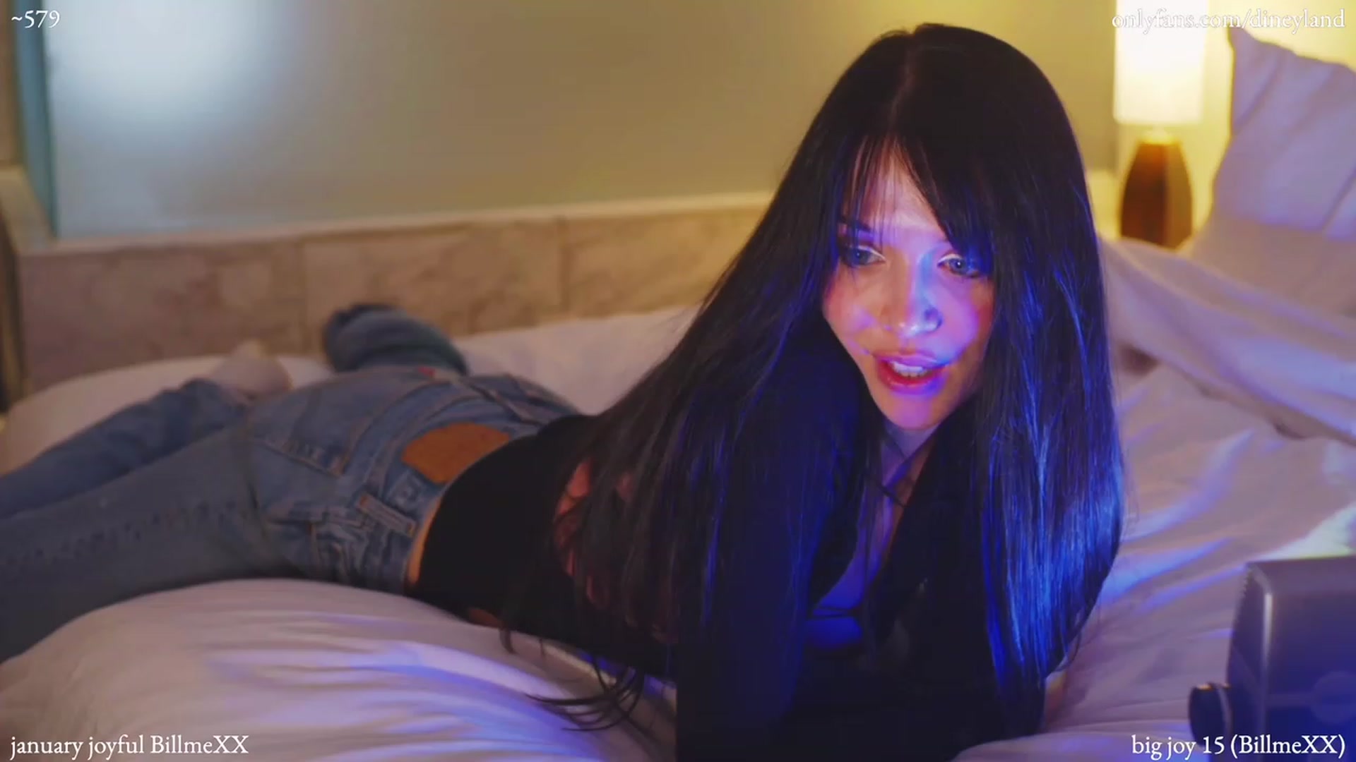 Gallery image thumbnail from diney_'s myfreecams stream on, 01/06/2023, 04:26 image 10 of 20