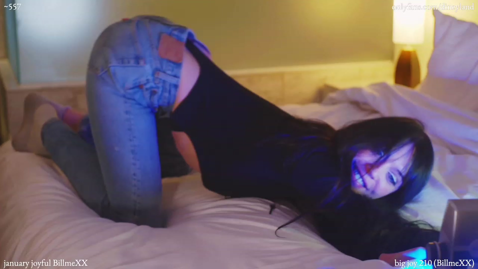 Gallery image thumbnail from diney_'s myfreecams stream on, 01/06/2023, 04:26 image 13 of 20