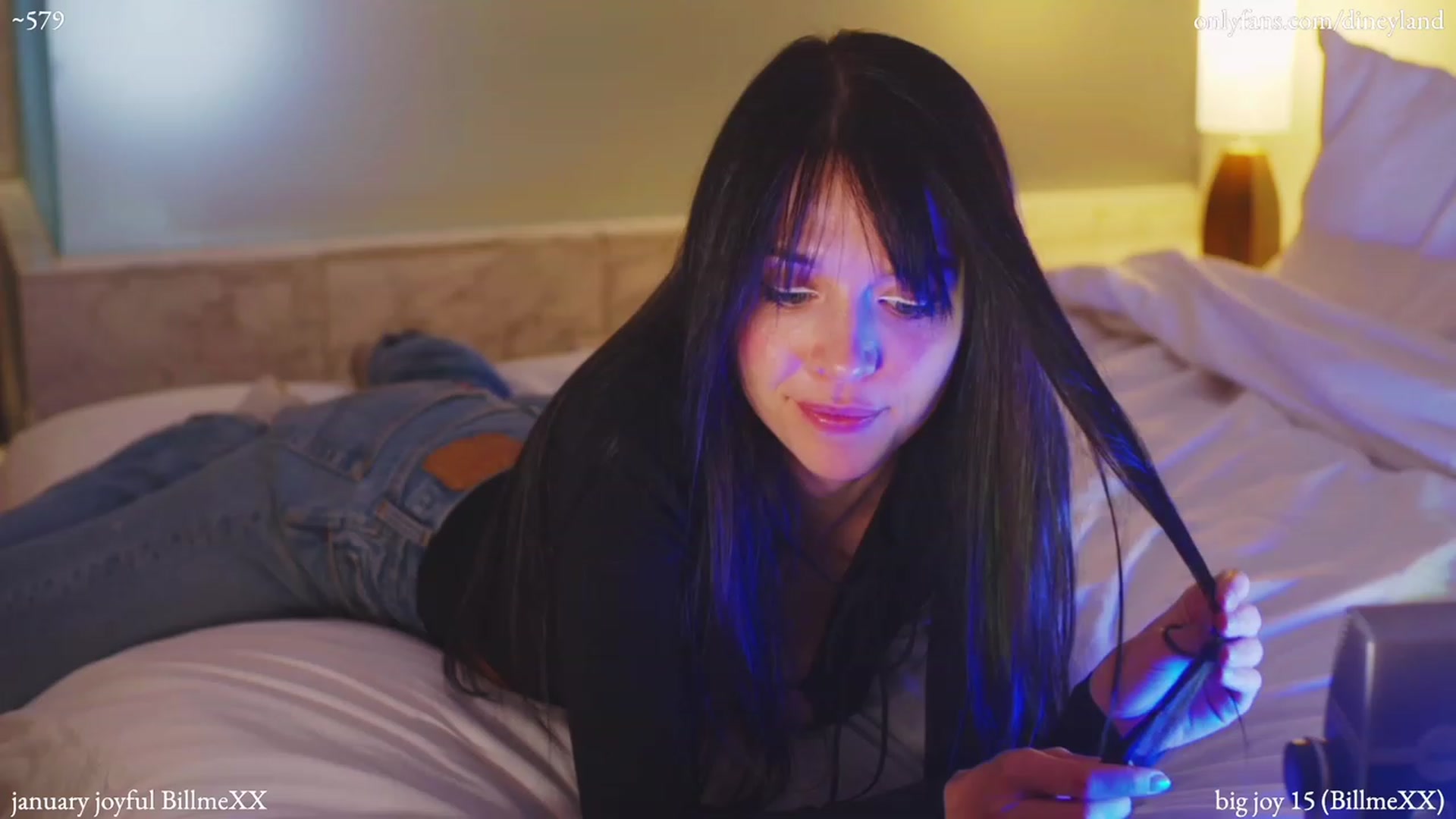 Gallery image thumbnail from diney_'s myfreecams stream on, 01/06/2023, 04:26 image 7 of 20