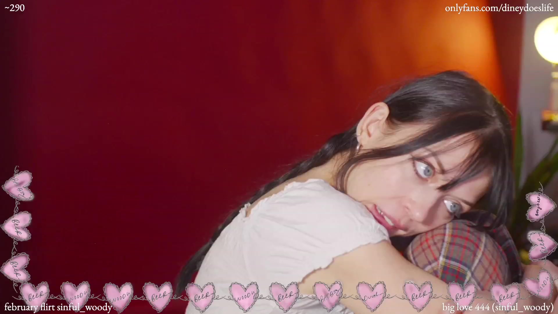 Gallery image thumbnail from diney_'s myfreecams stream on, 02/07/2023, 06:02 image 19 of 20