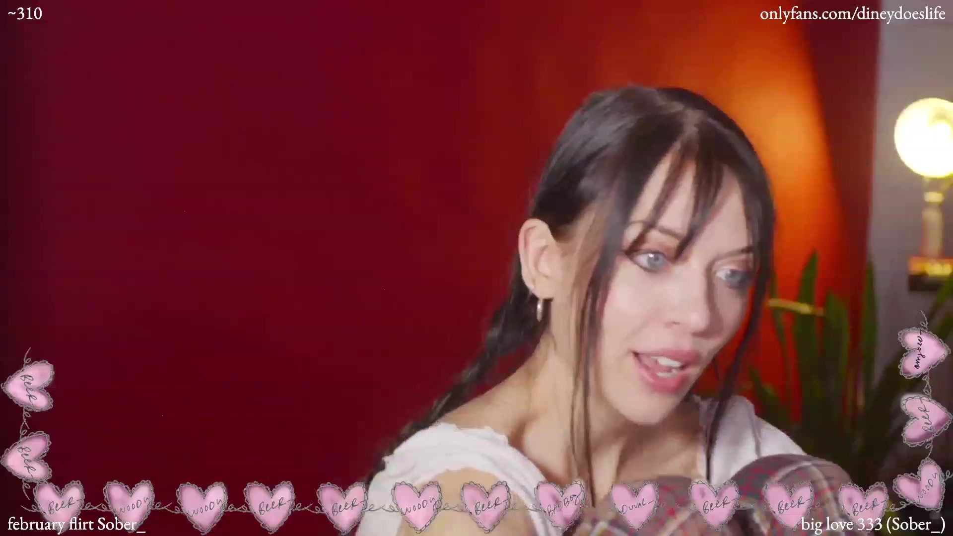 Gallery image thumbnail from diney_'s myfreecams stream on, 02/07/2023, 06:02 image 9 of 20