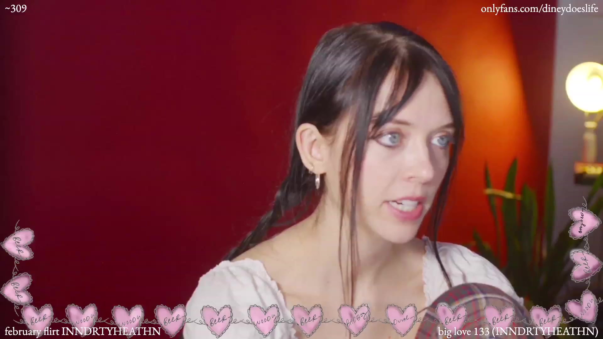 Gallery image thumbnail from diney_'s myfreecams stream on, 02/07/2023, 06:02 image 6 of 20