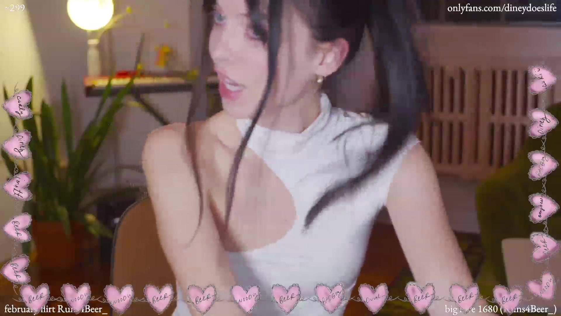 Gallery image thumbnail from diney_'s myfreecams stream on, 02/08/2023, 05:50 image 3 of 20