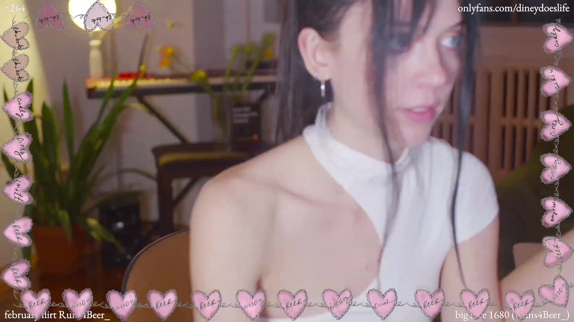 Gallery image thumbnail from diney_'s myfreecams stream on, 02/08/2023, 05:50 image 11 of 20