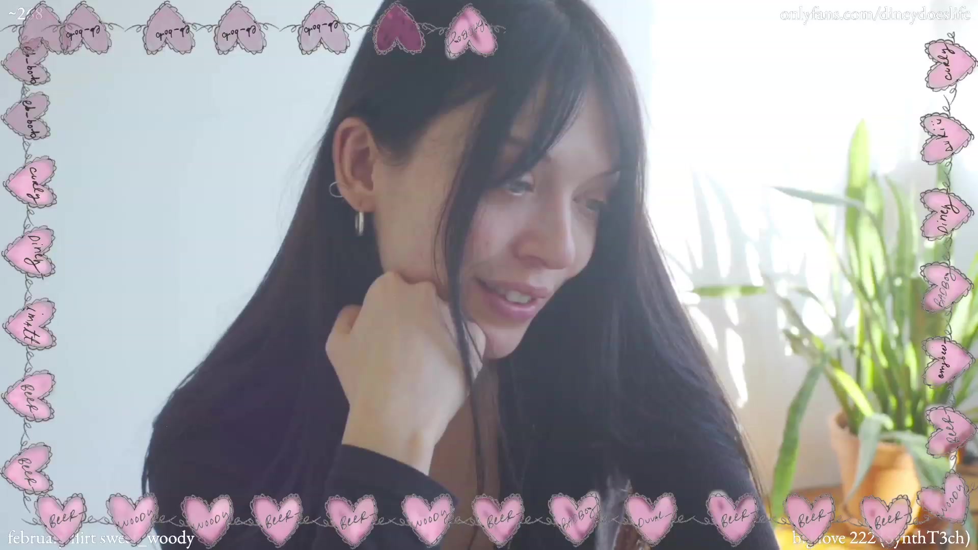 Gallery image thumbnail from diney_'s myfreecams stream on, 02/11/2023, 20:47 image 18 of 20