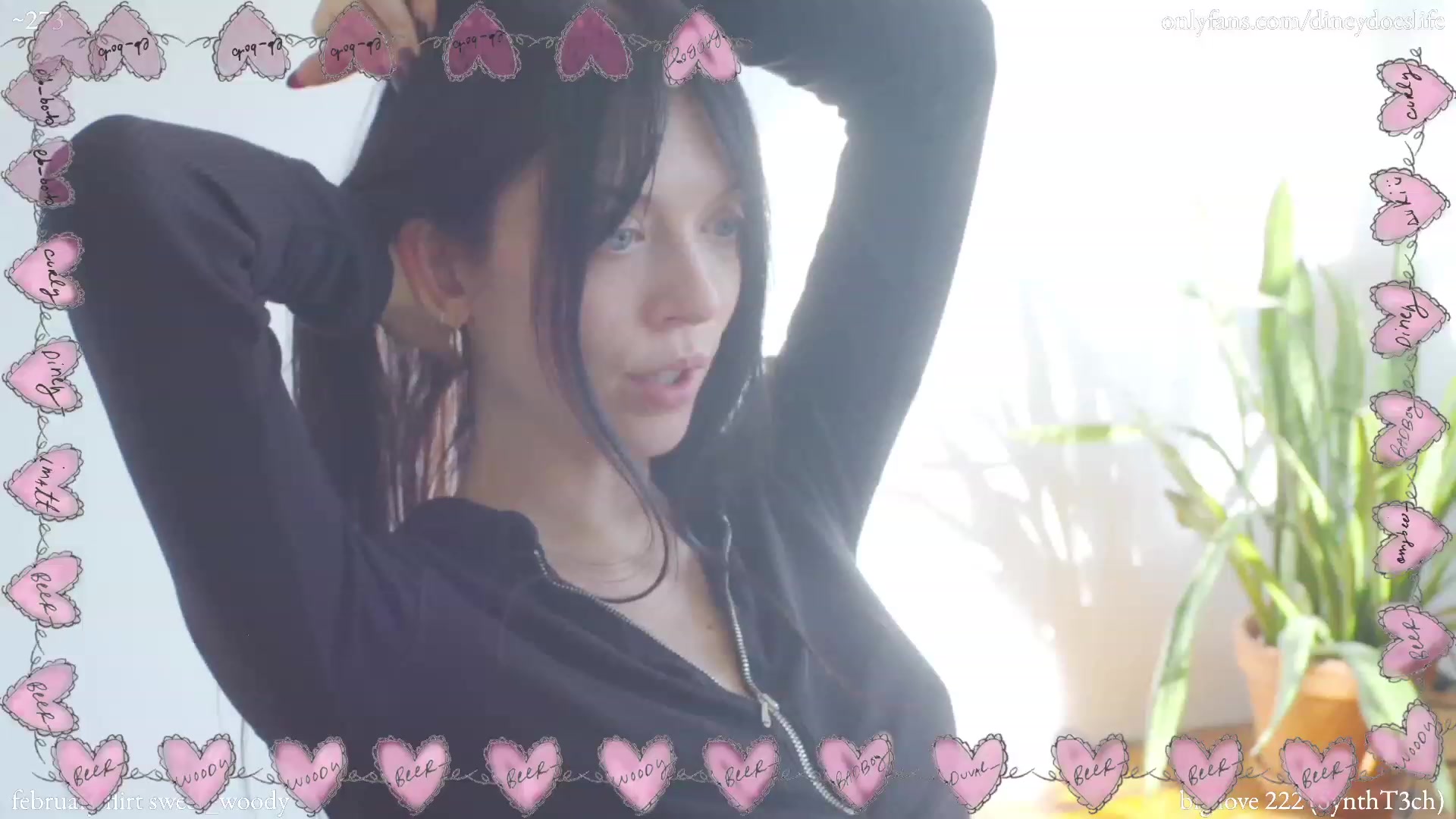 Gallery image thumbnail from diney_'s myfreecams stream on, 02/11/2023, 20:47 image 10 of 20