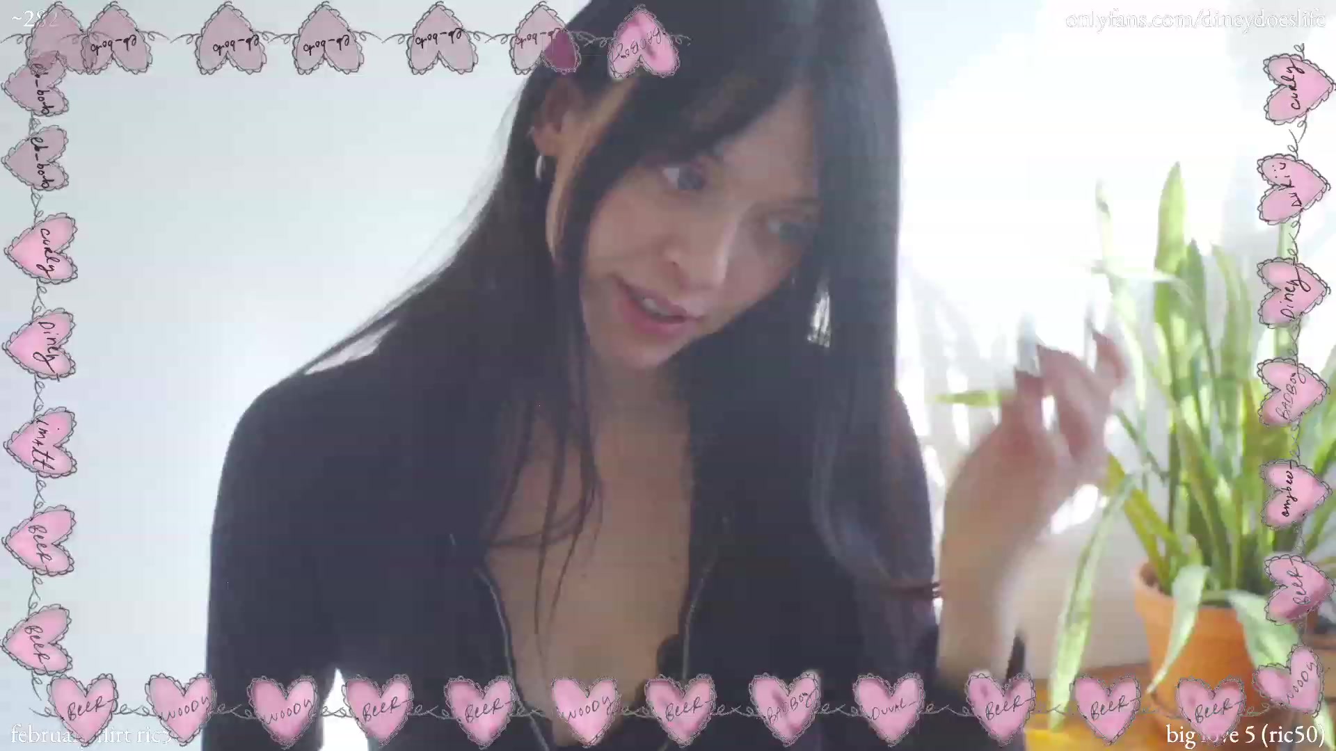 Gallery image thumbnail from diney_'s myfreecams stream on, 02/11/2023, 20:47 image 1 of 20