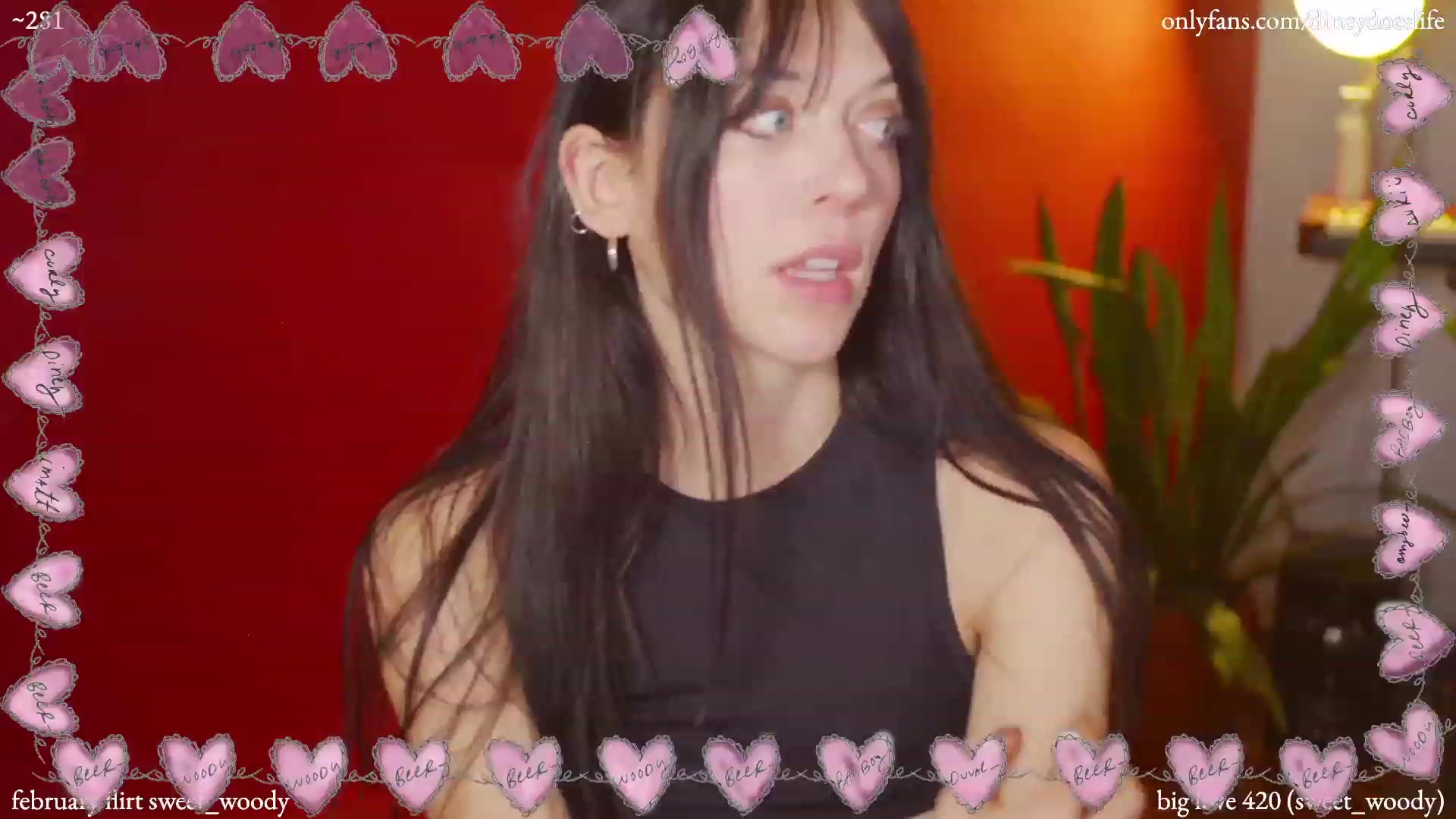 Gallery image thumbnail from diney_'s myfreecams stream on, 02/12/2023, 05:42 image 8 of 20