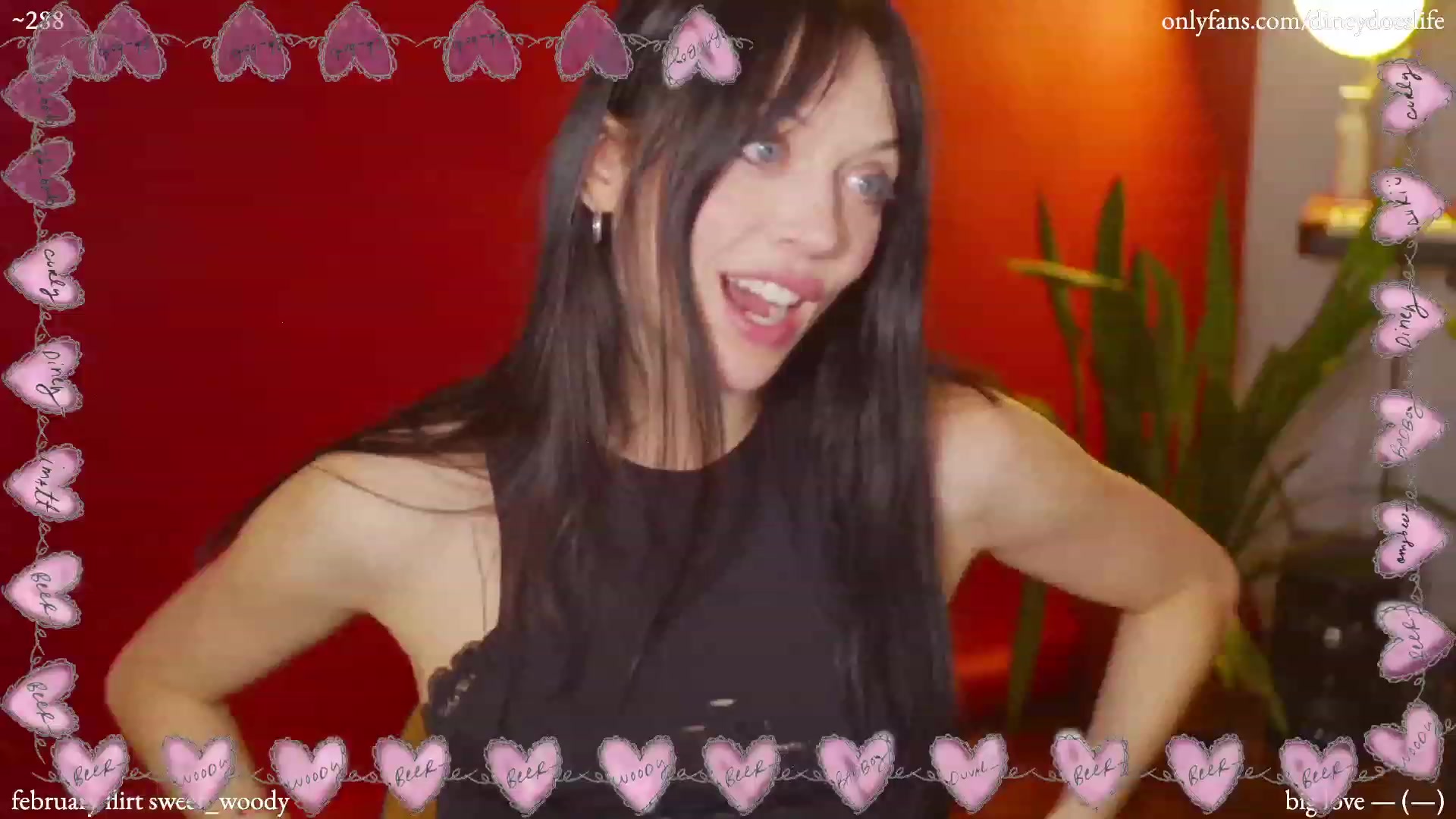Gallery image thumbnail from diney_'s myfreecams stream on, 02/12/2023, 05:42 image 1 of 20