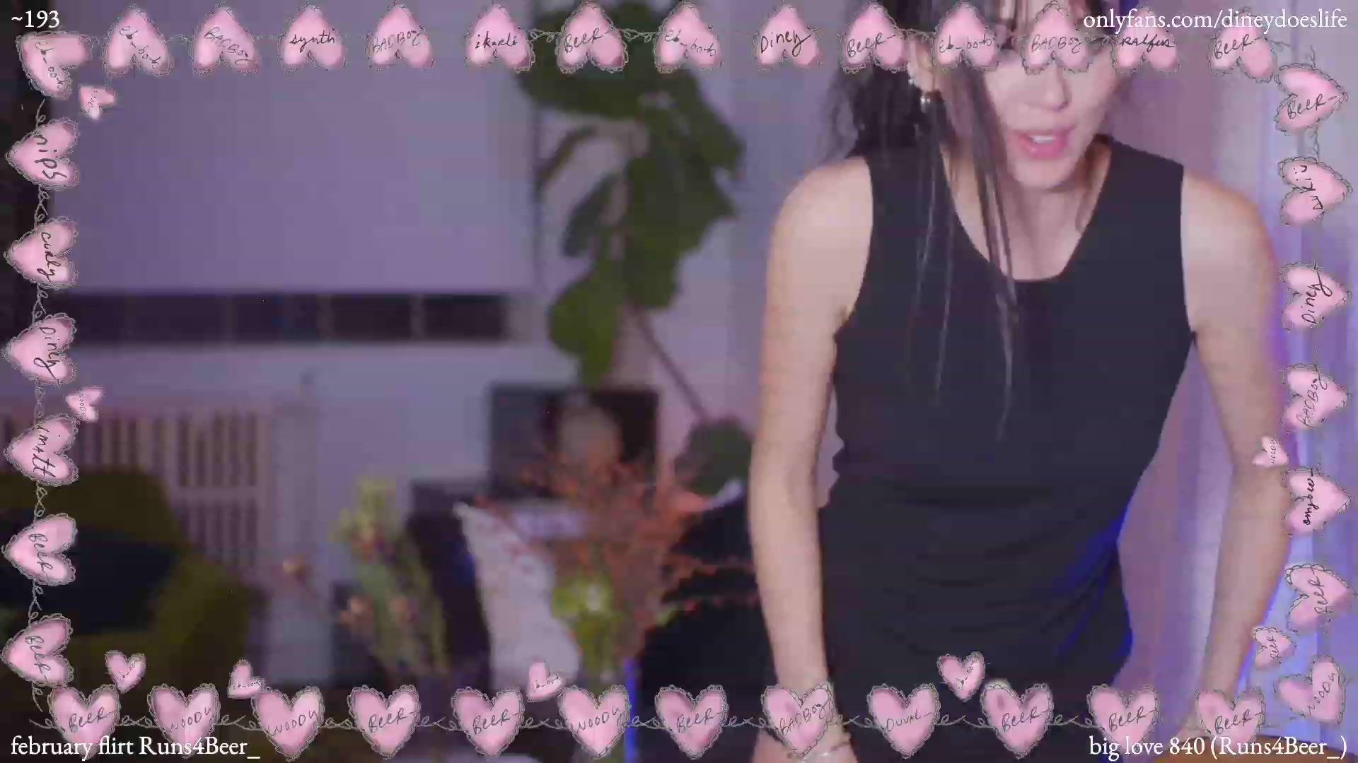Gallery image thumbnail from diney_'s myfreecams stream on, 02/15/2023, 07:30 image 8 of 20
