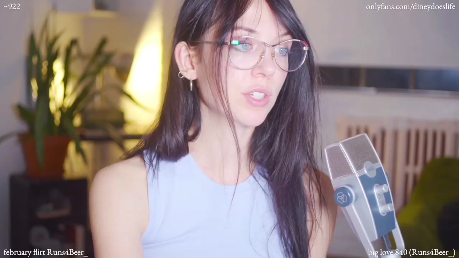 Gallery image thumbnail from diney_'s myfreecams stream on, 03/03/2023, 07:01 image 12 of 20