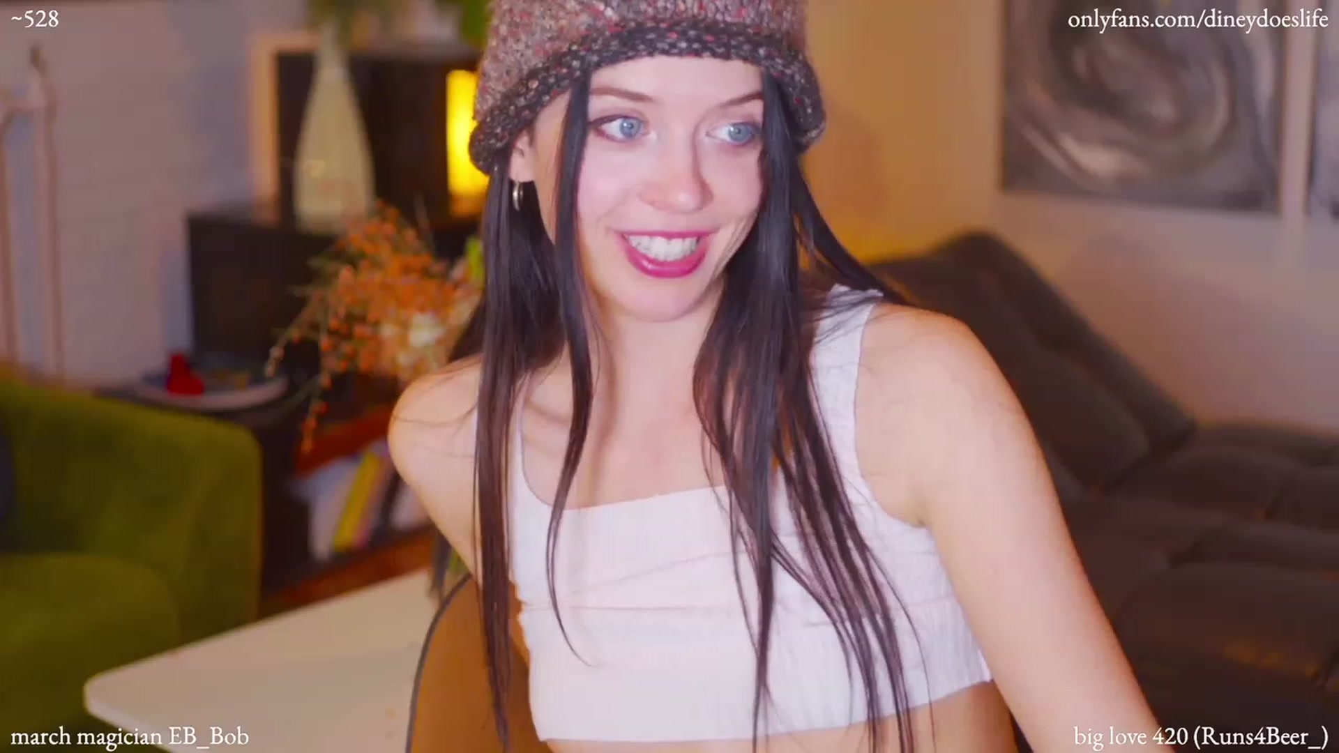 Gallery image thumbnail from diney_'s myfreecams stream on, 03/10/2023, 06:55 image 3 of 20