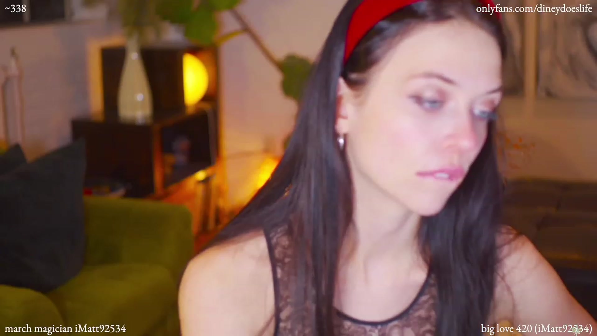 Gallery image thumbnail from diney_'s myfreecams stream on, 03/12/2023, 05:41 image 14 of 20