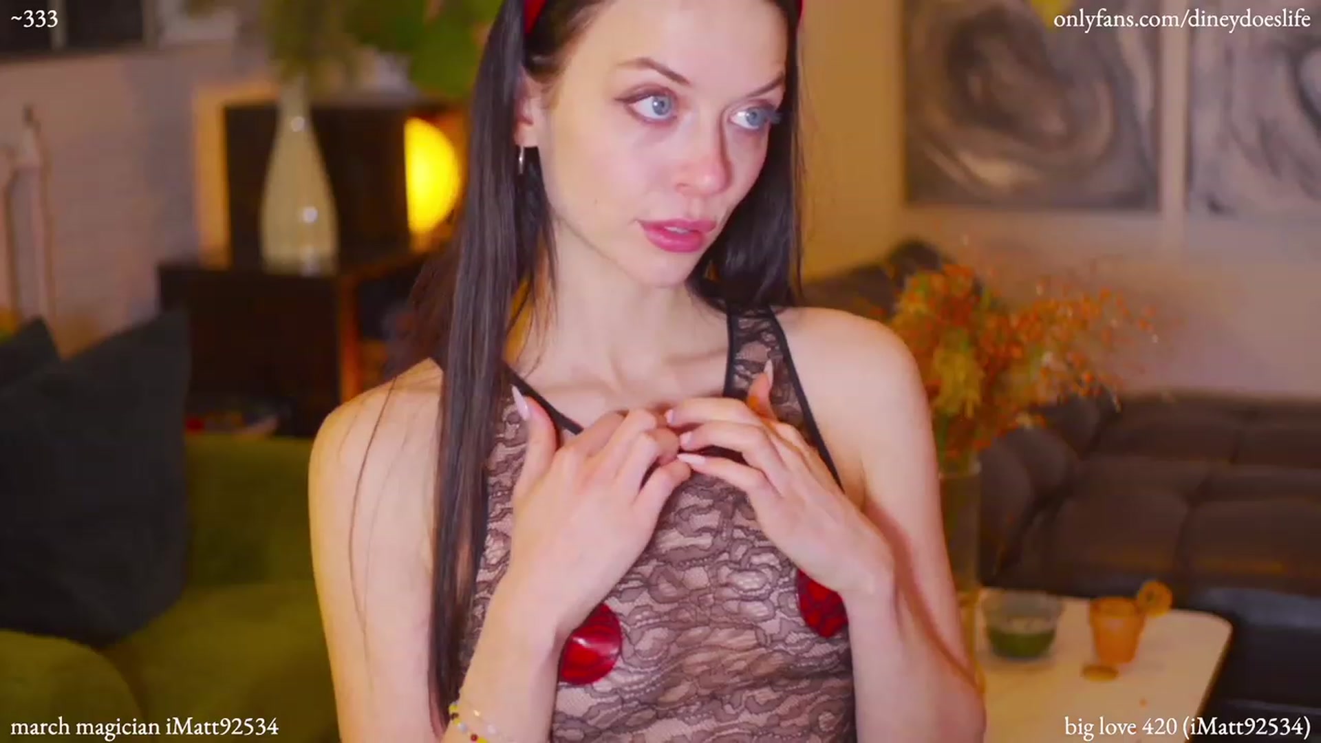 Gallery image thumbnail from diney_'s myfreecams stream on, 03/12/2023, 05:41 image 15 of 20