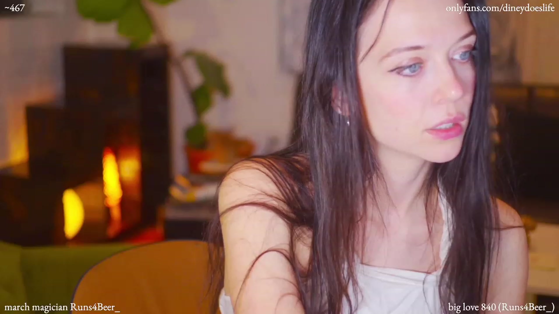 Gallery image thumbnail from diney_'s myfreecams stream on, 03/22/2023, 05:11 image 8 of 20