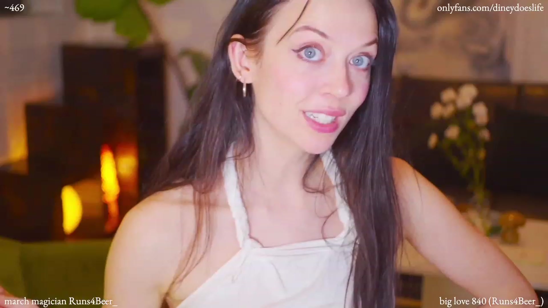 Gallery image thumbnail from diney_'s myfreecams stream on, 03/22/2023, 05:11 image 7 of 20
