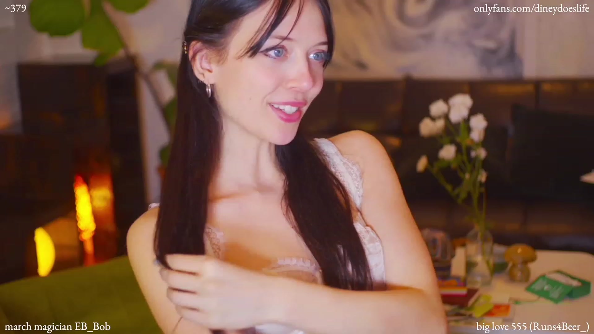 Gallery image thumbnail from diney_'s myfreecams stream on, 03/24/2023, 05:29 image 17 of 20