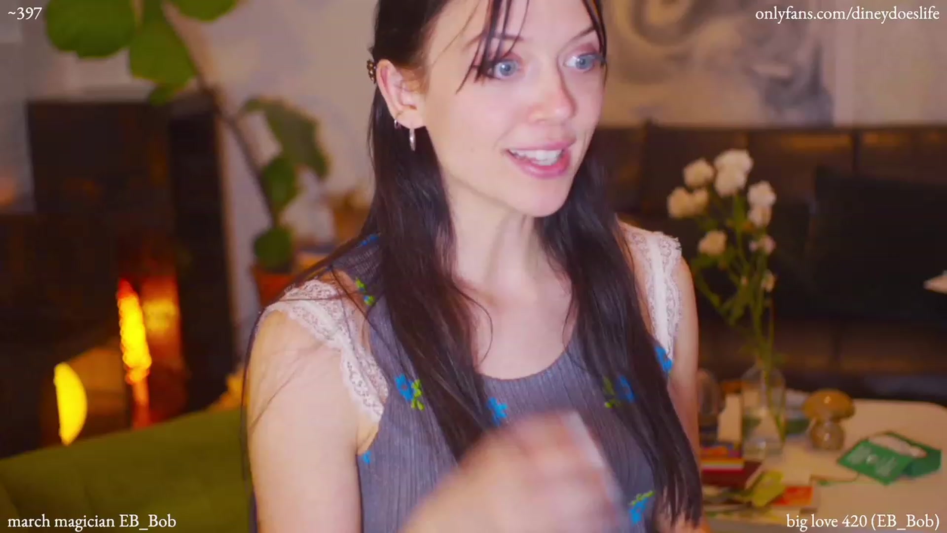 Gallery image thumbnail from diney_'s myfreecams stream on, 03/24/2023, 05:29 image 12 of 20