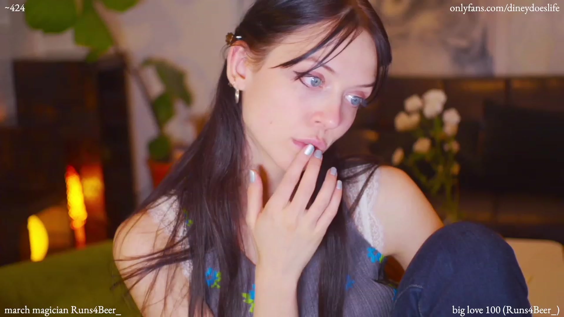 Gallery image thumbnail from diney_'s myfreecams stream on, 03/24/2023, 05:29 image 3 of 20
