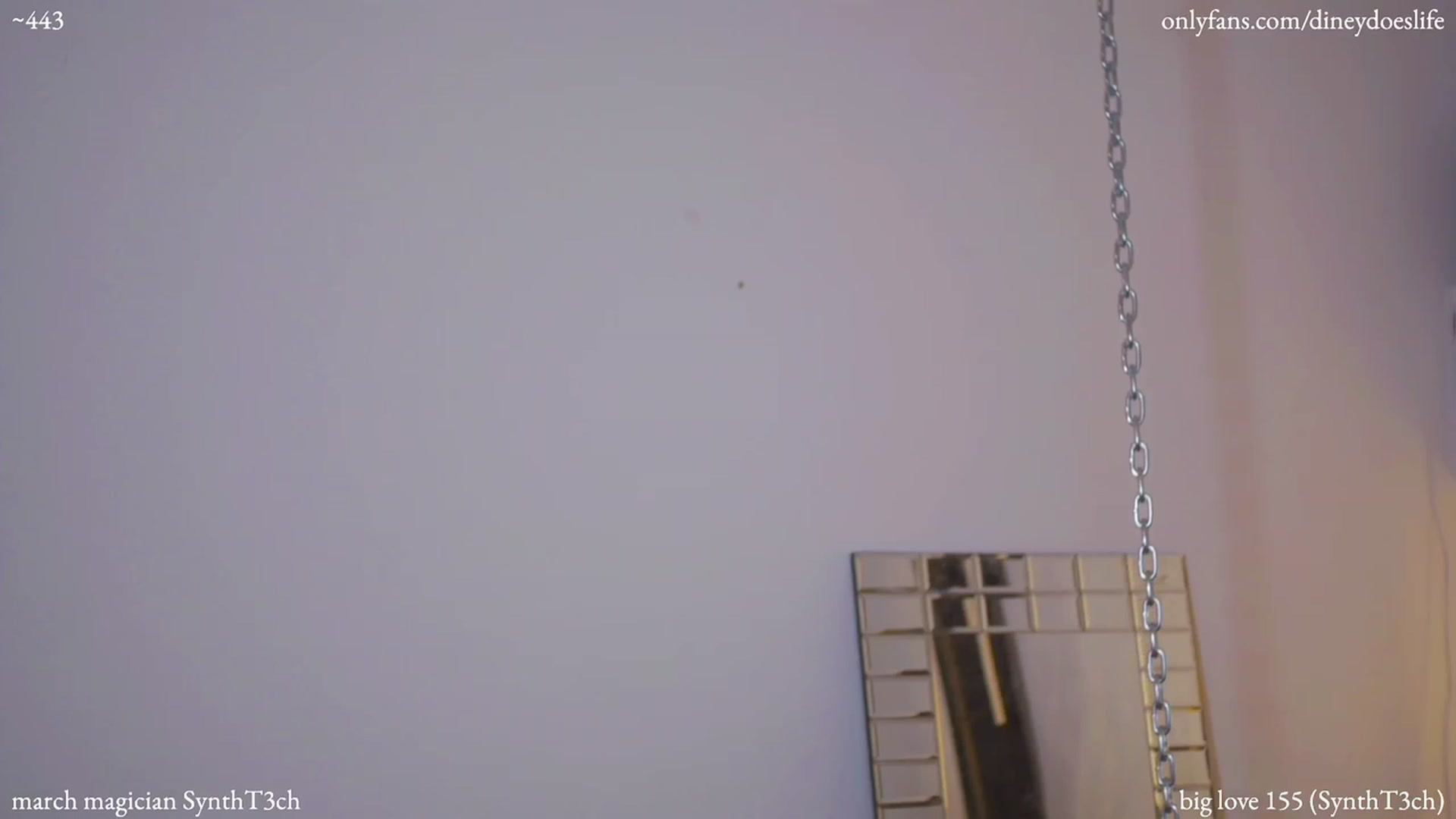 Gallery image thumbnail from diney_'s myfreecams stream on, 03/26/2023, 05:46 image 1 of 20