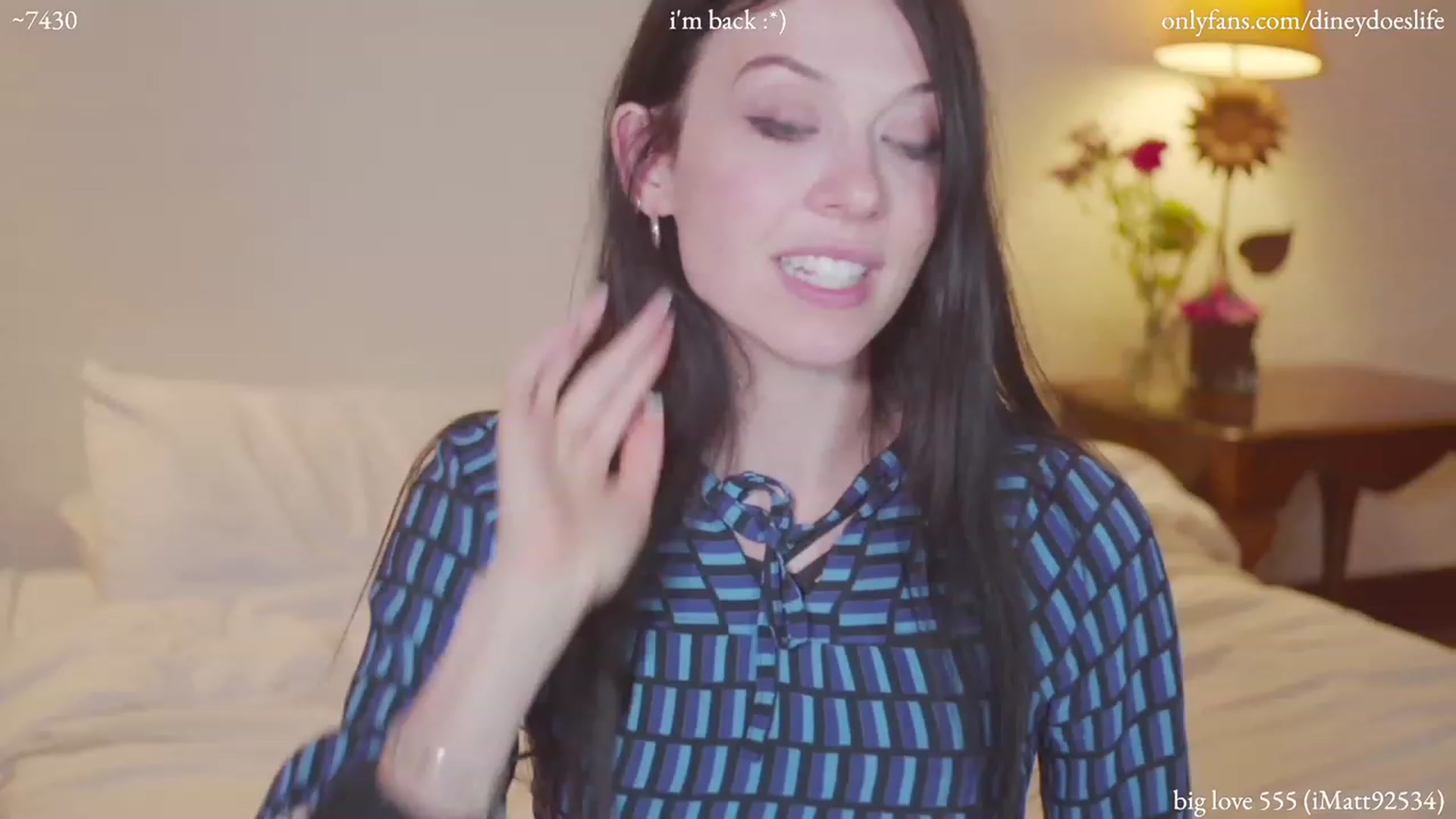 Gallery image thumbnail from diney_'s myfreecams stream on, 04/27/2023, 05:00 image 7 of 20