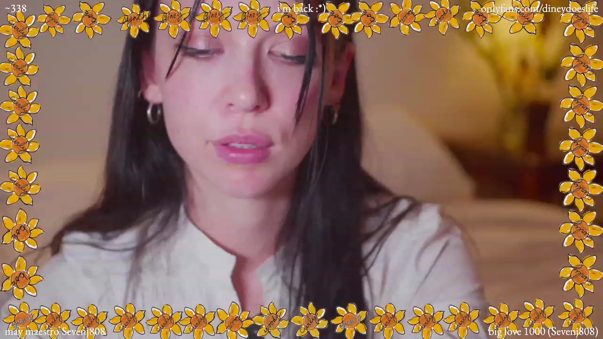 Gallery image thumbnail from diney_'s myfreecams stream on, 05/05/2023, 05:32 image 9 of 20