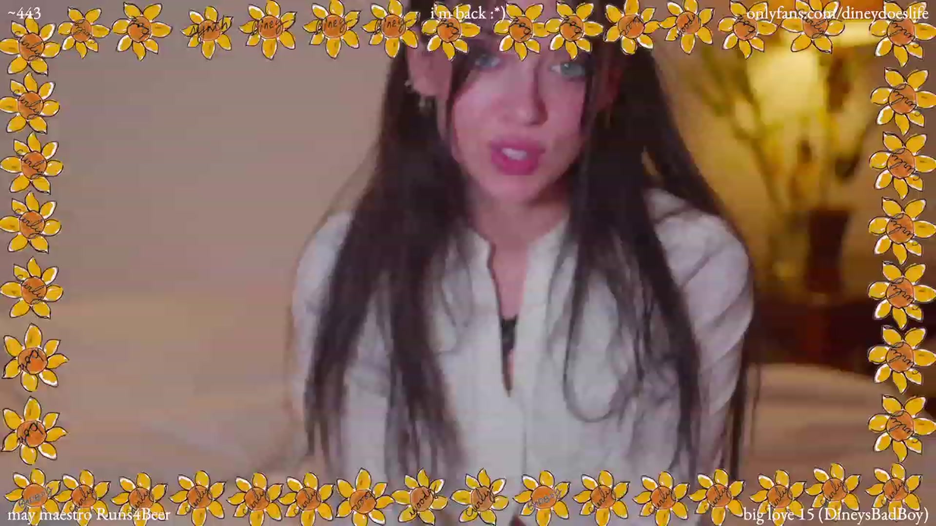 Gallery image thumbnail from diney_'s myfreecams stream on, 05/05/2023, 05:32 image 3 of 20